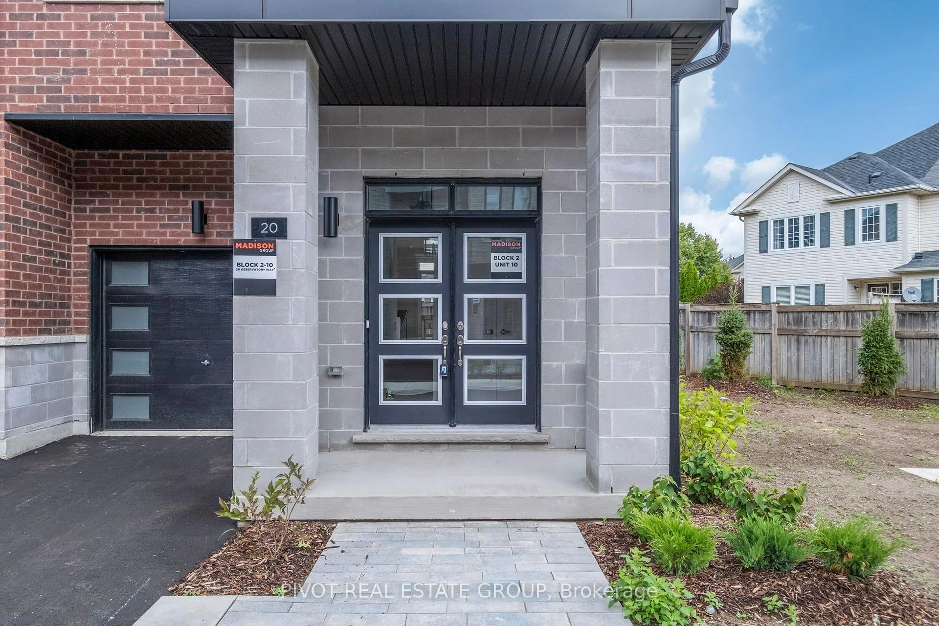 Photo 12 of 20 Observatory Way, Whitby, Brooklin — HOMEH