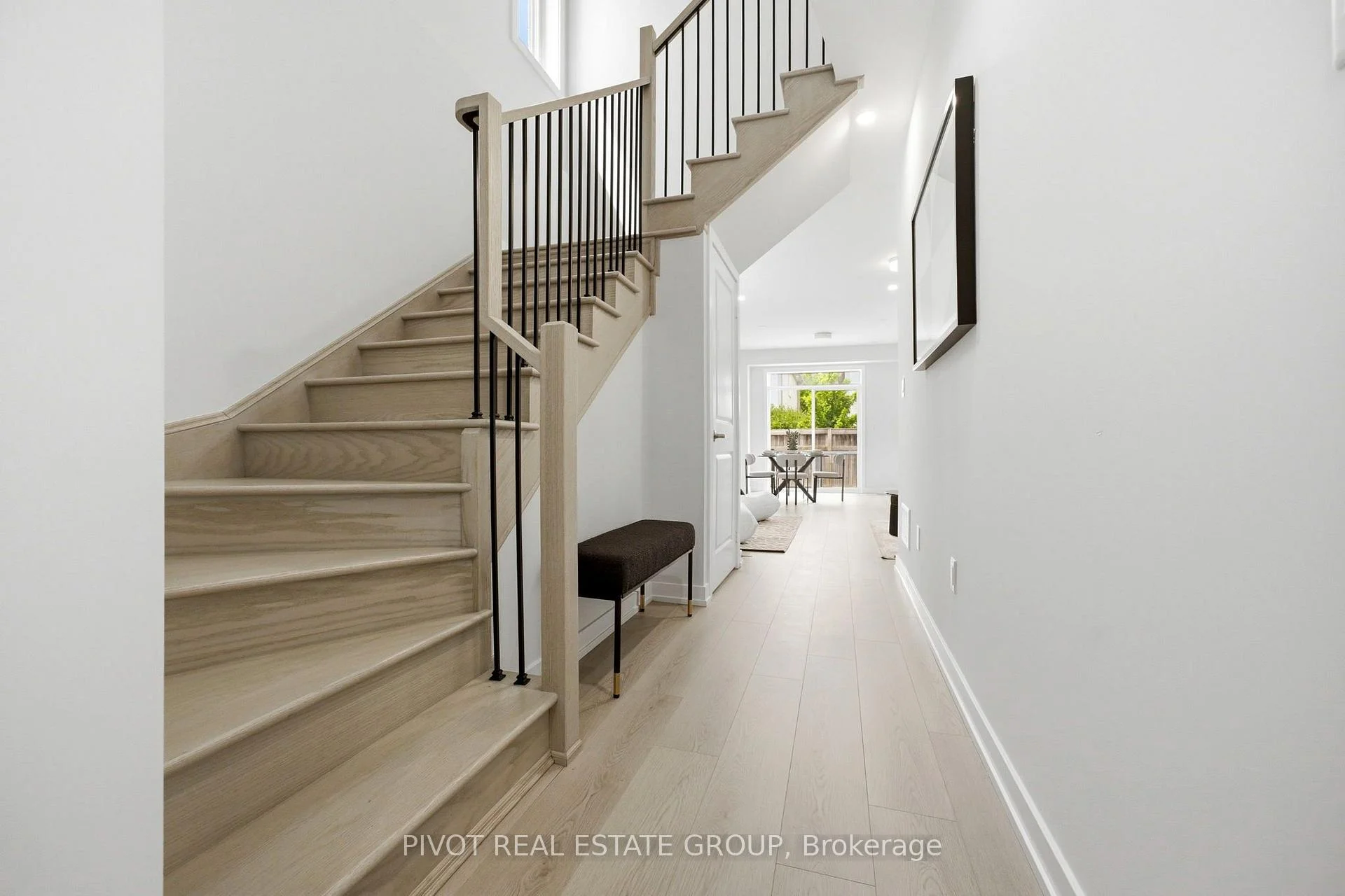 Photo 17 of 20 Observatory Way, Whitby, Brooklin — HOMEH