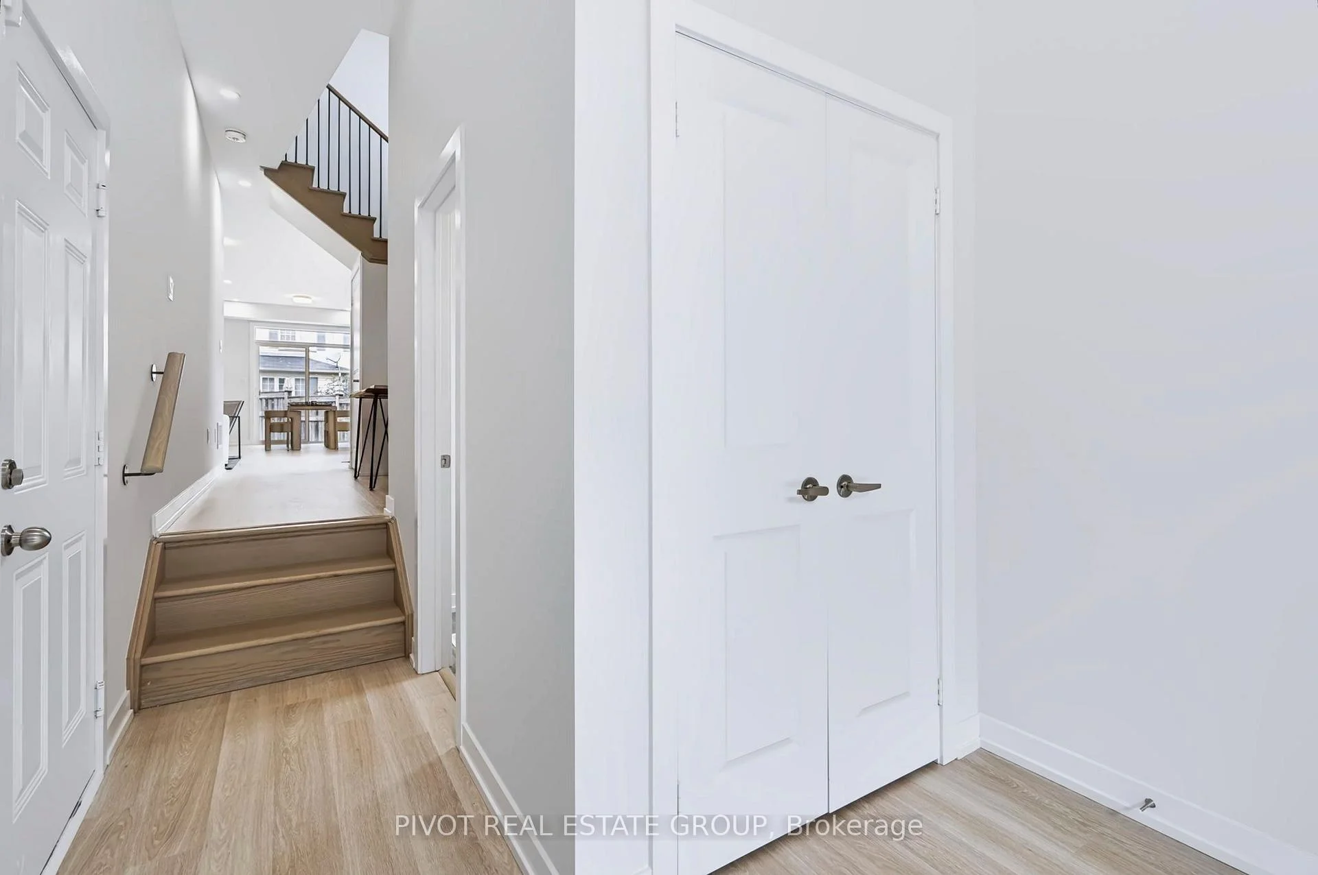 Photo 18 of 20 Observatory Way, Whitby, Brooklin — HOMEH