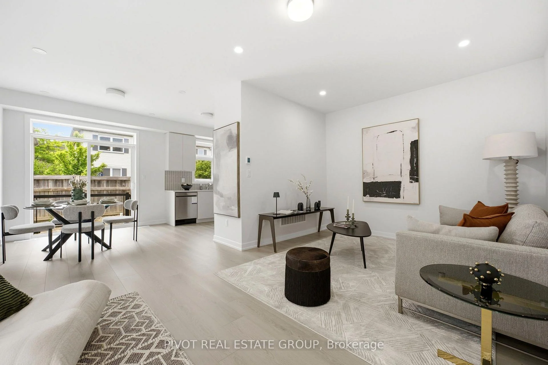 Photo 23 of 20 Observatory Way, Whitby, Brooklin — HOMEH