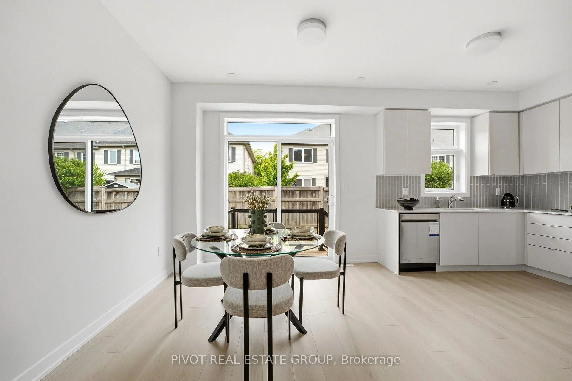 Photo 35 of 20 Observatory Way, Whitby, Brooklin — HOMEH