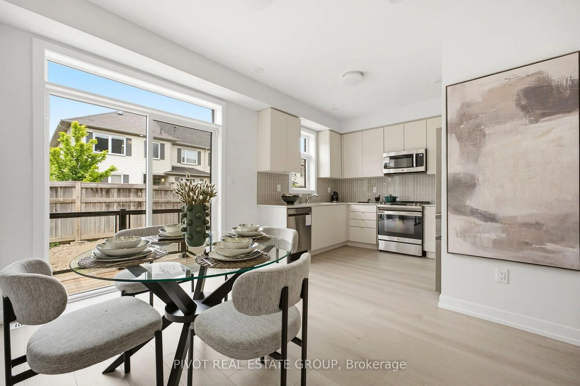 Photo 38 of 20 Observatory Way, Whitby, Brooklin — HOMEH