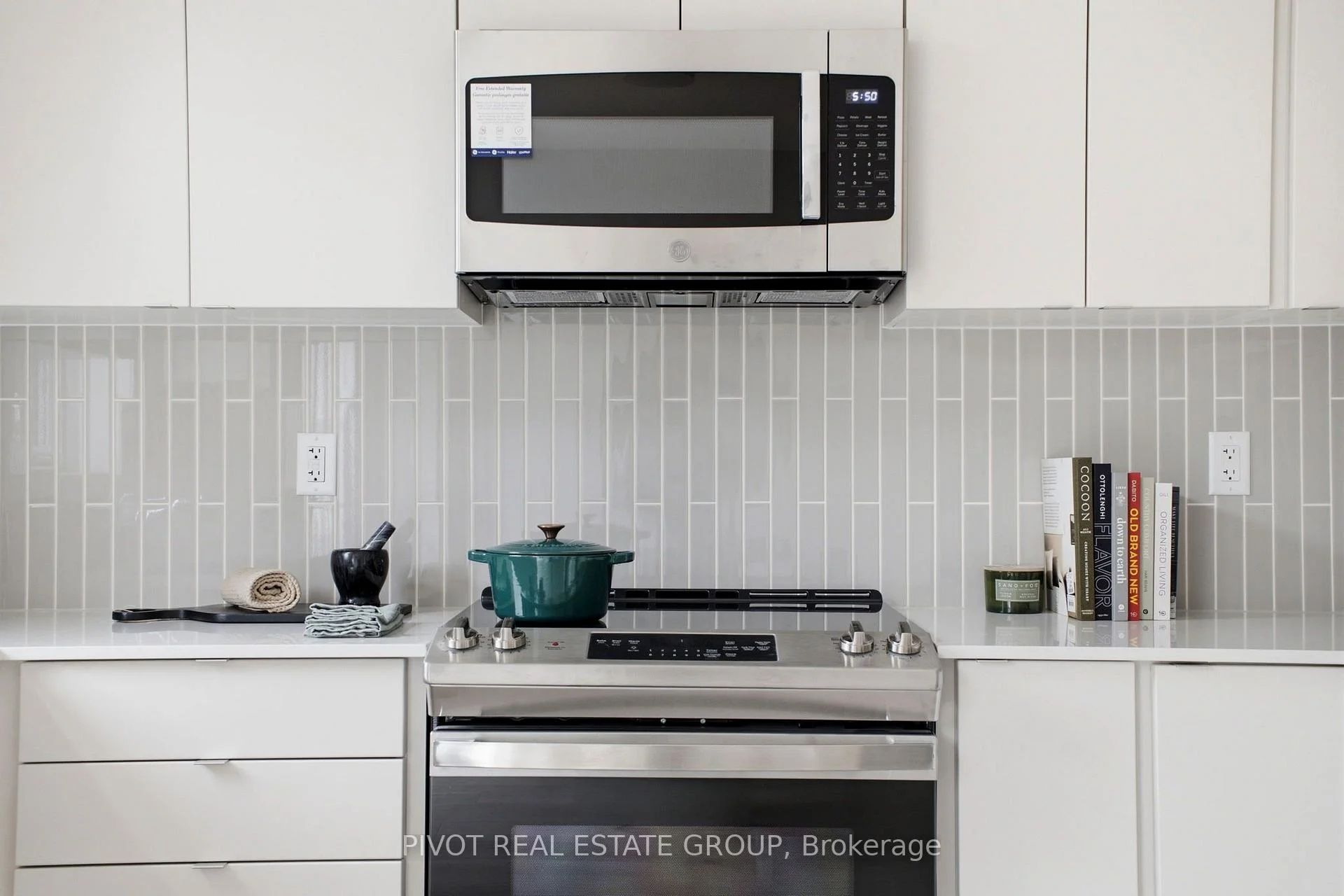 Photo 53 of 20 Observatory Way, Whitby, Brooklin — HOMEH