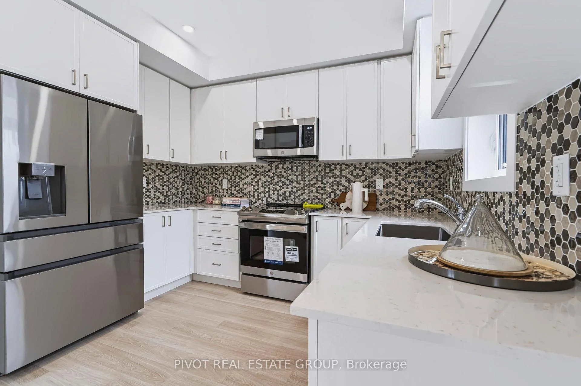 Photo 57 of 20 Observatory Way, Whitby, Brooklin — HOMEH
