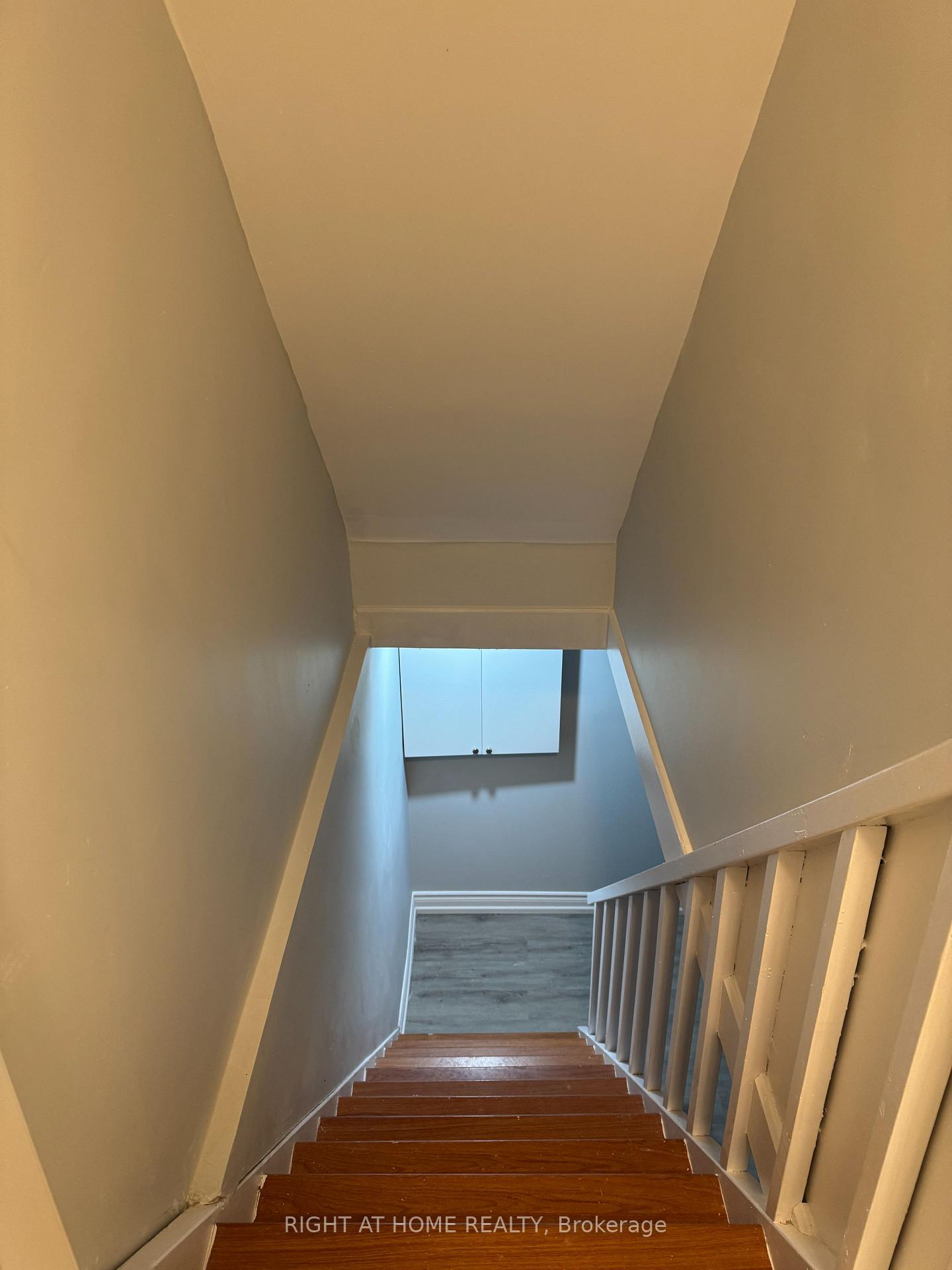 Photo 6 of 32 Conlins Road E, Scarborough, Highland Creek — HOMEH