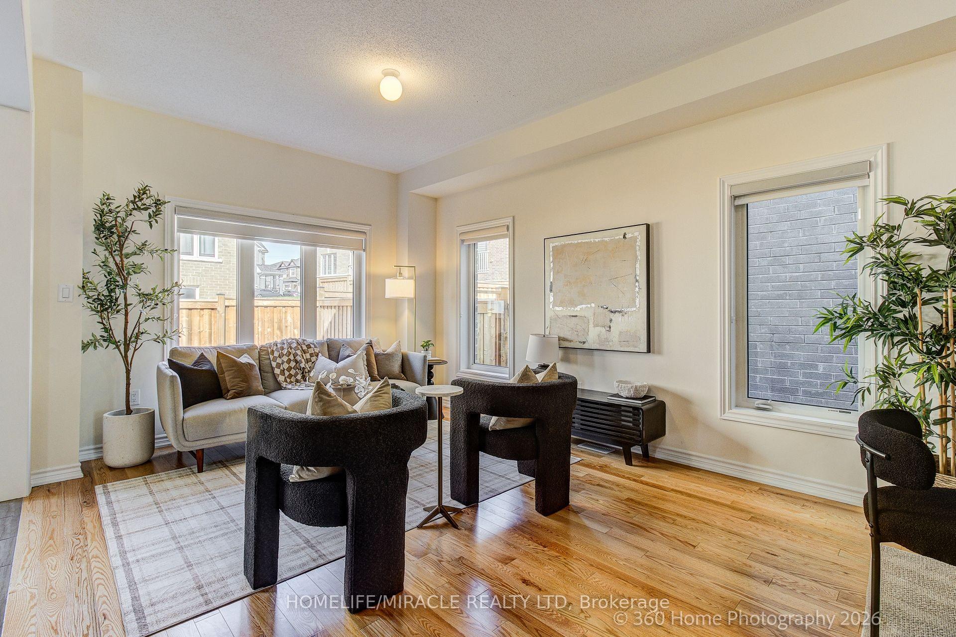 Photo 3 of 2528 Athena Path, Pickering, Rural Pickering — HOMEH