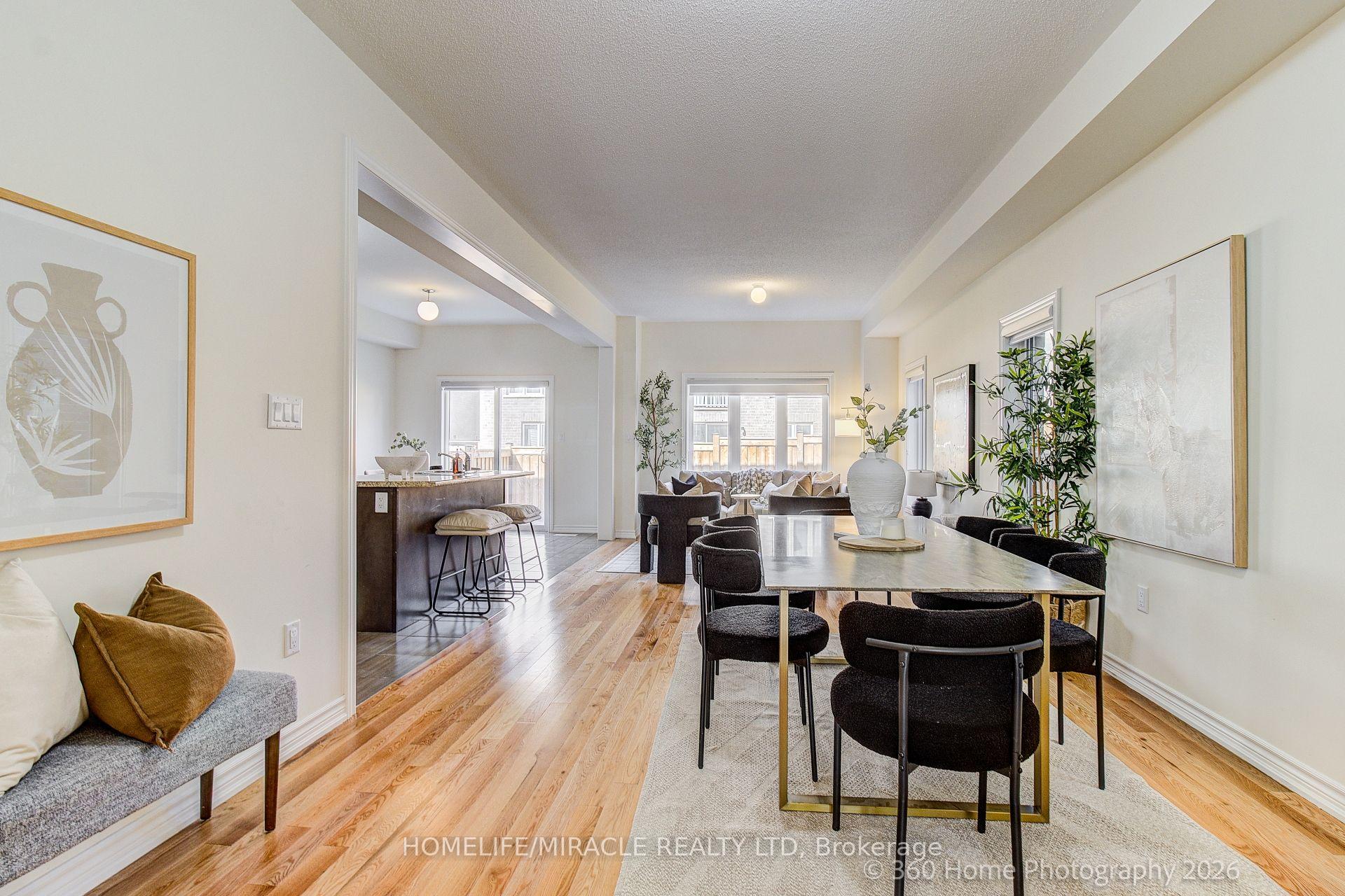 Photo 8 of 2528 Athena Path, Pickering, Rural Pickering — HOMEH