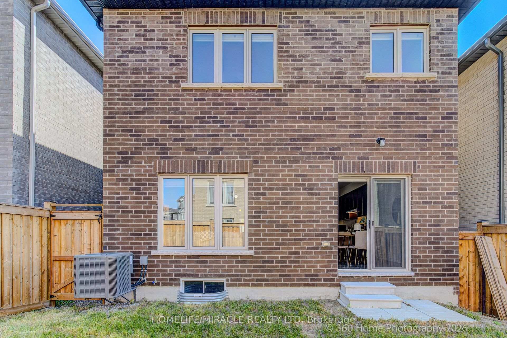 Photo 24 of 2528 Athena Path, Pickering, Rural Pickering — HOMEH