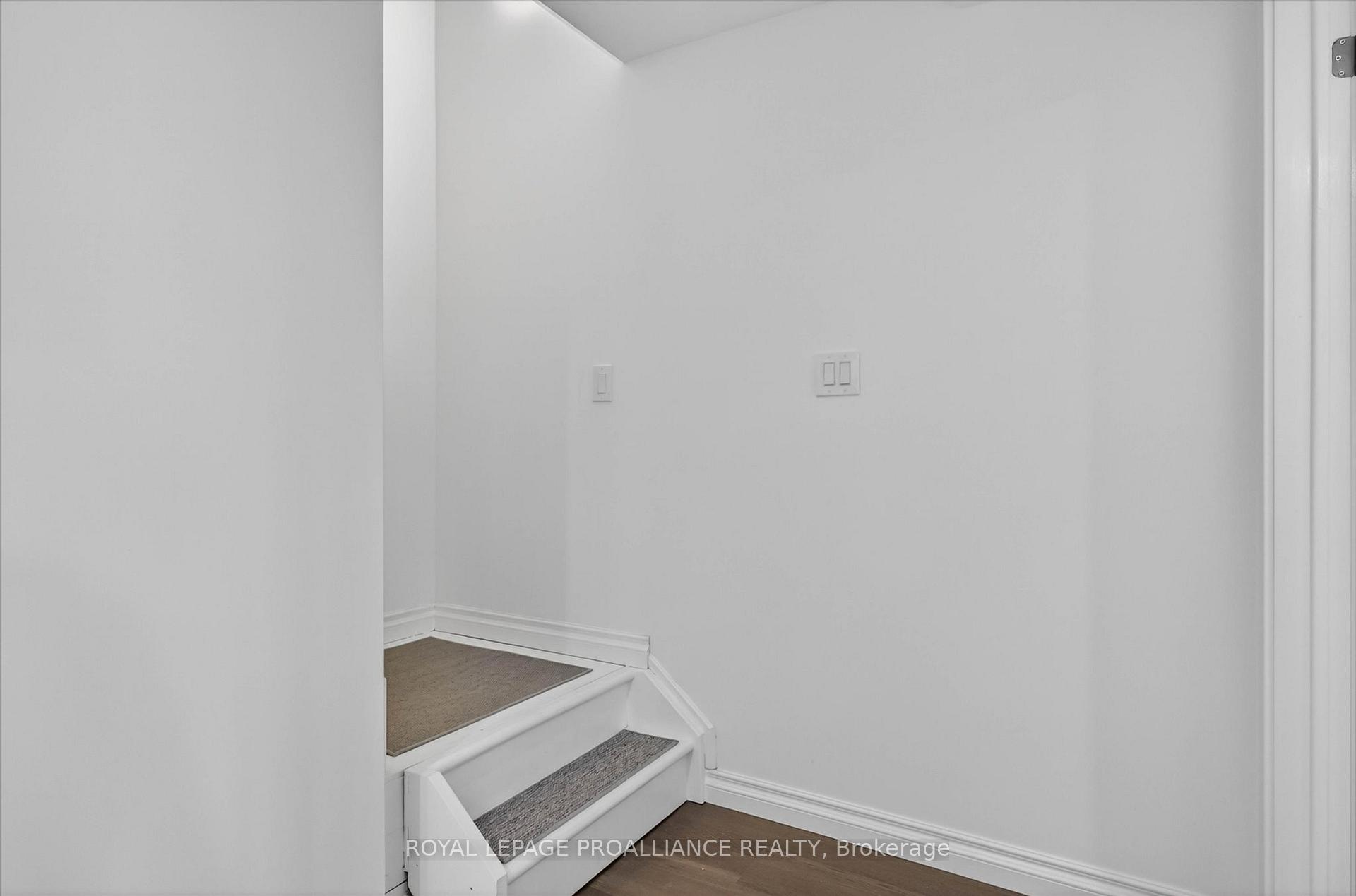 Photo 28 of 138 Village Crescent, Peterborough, Otonabee Ward 1 — HOMEH
