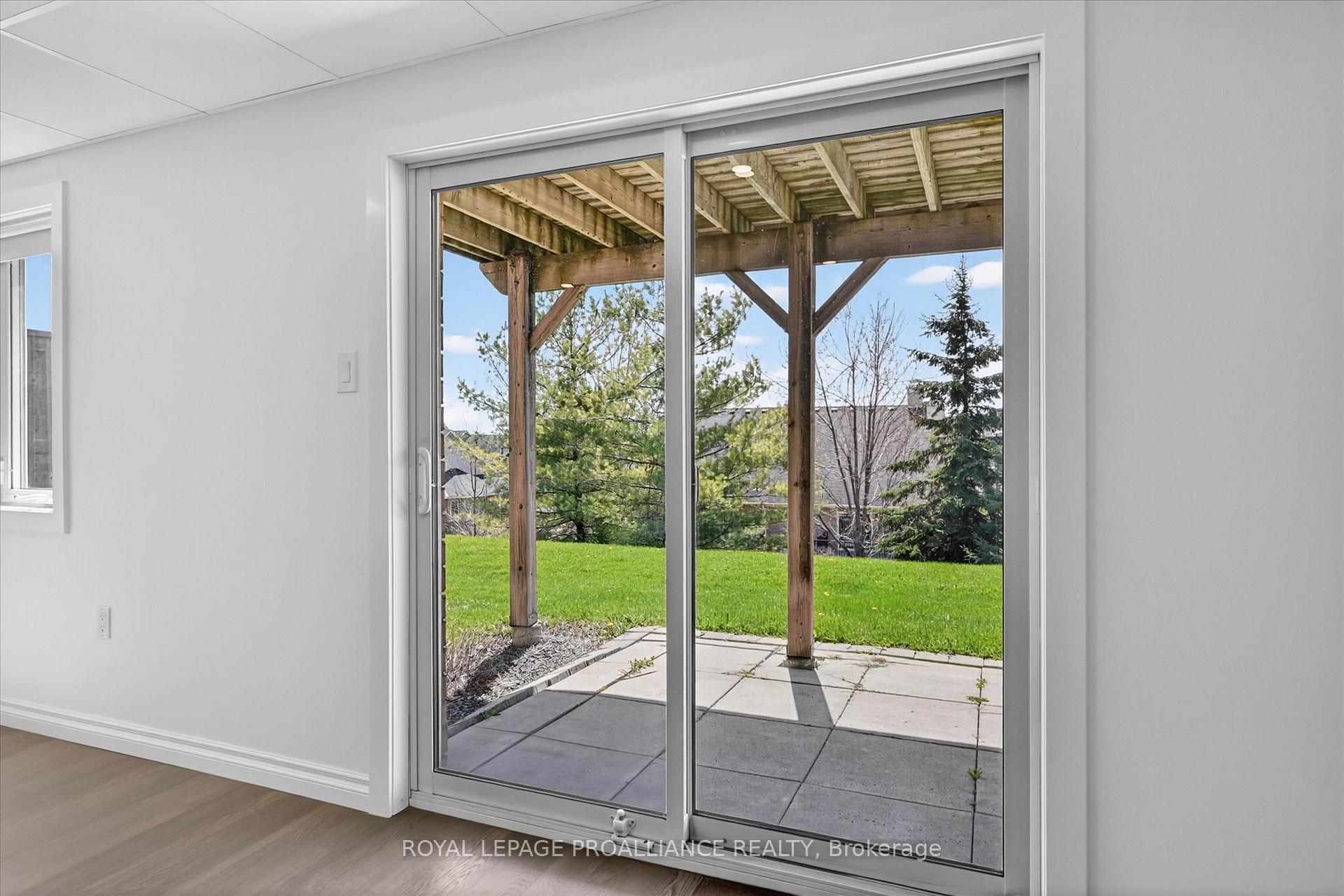 Photo 32 of 138 Village Crescent, Peterborough, Otonabee Ward 1 — HOMEH