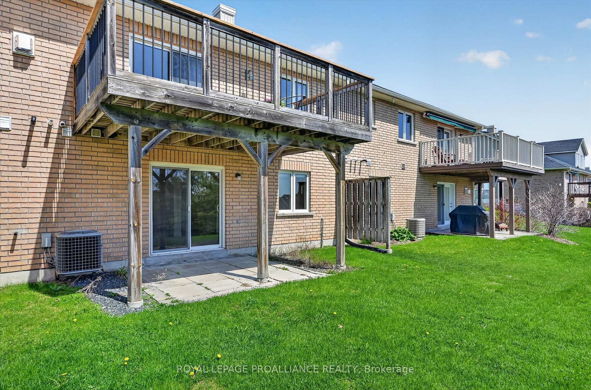 Photo 38 of 138 Village Crescent, Peterborough, Otonabee Ward 1 — HOMEH