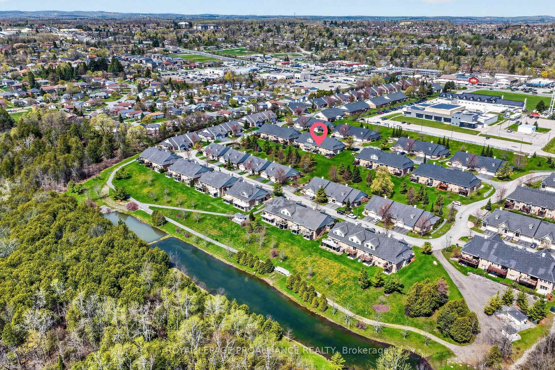 Photo 42 of 138 Village Crescent, Peterborough, Otonabee Ward 1 — HOMEH