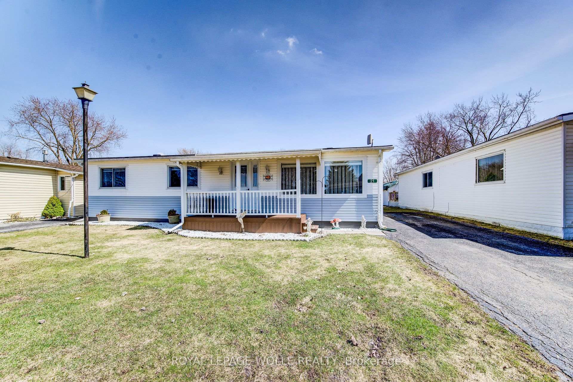 Photo 2 of 21 Fairview Crescent, North Perth, Listowel — HOMEH