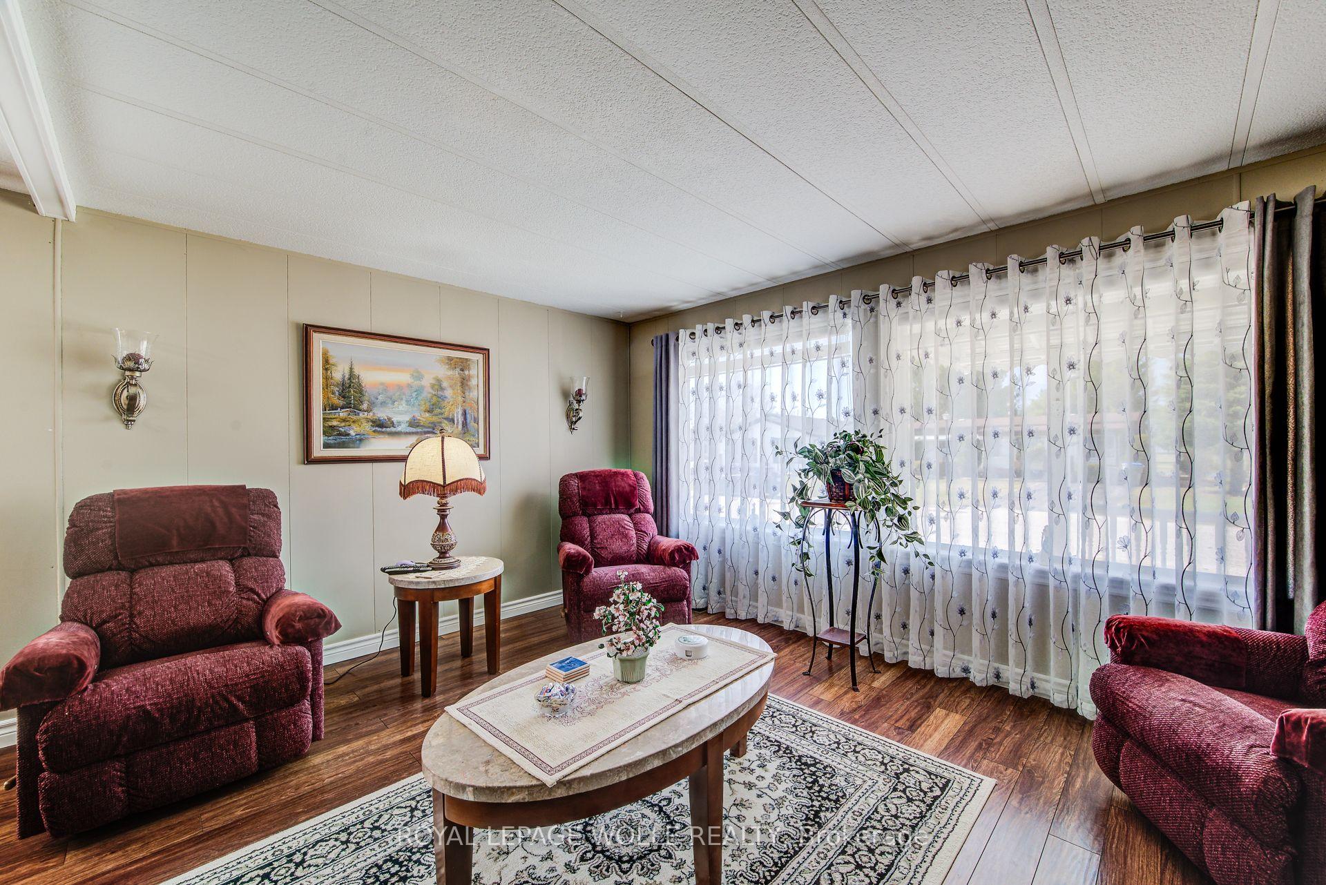 Photo 9 of 21 Fairview Crescent, North Perth, Listowel — HOMEH