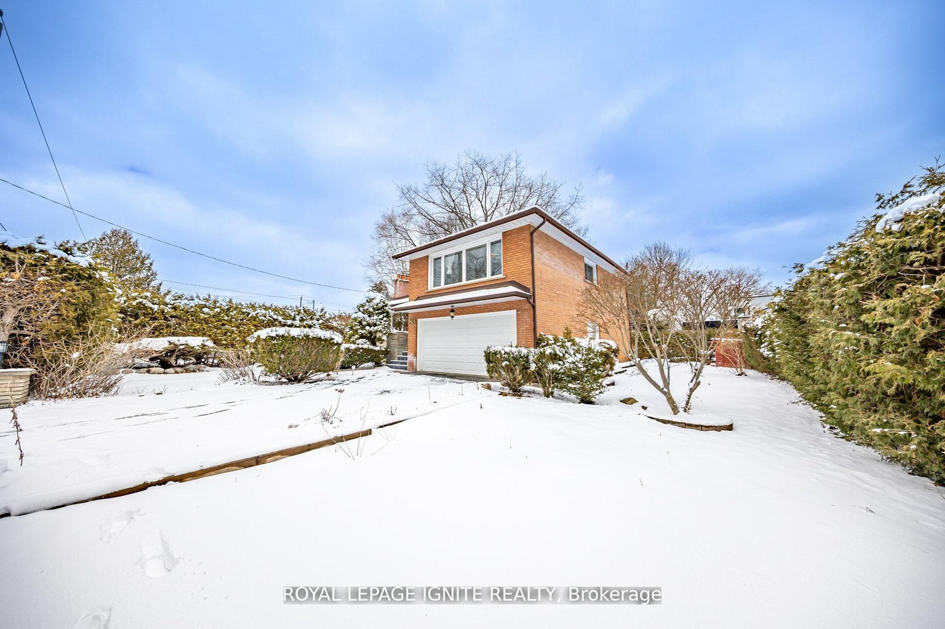 Photo 3 of Unit Main, 83 Deep Dene Drive, Scarborough, Highland Creek — HOMEH