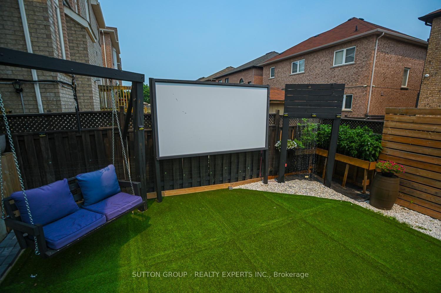 Photo 43 of 373 Sunny Meadow Boulevard, Brampton, Sandringham-Wellington — HOMEH