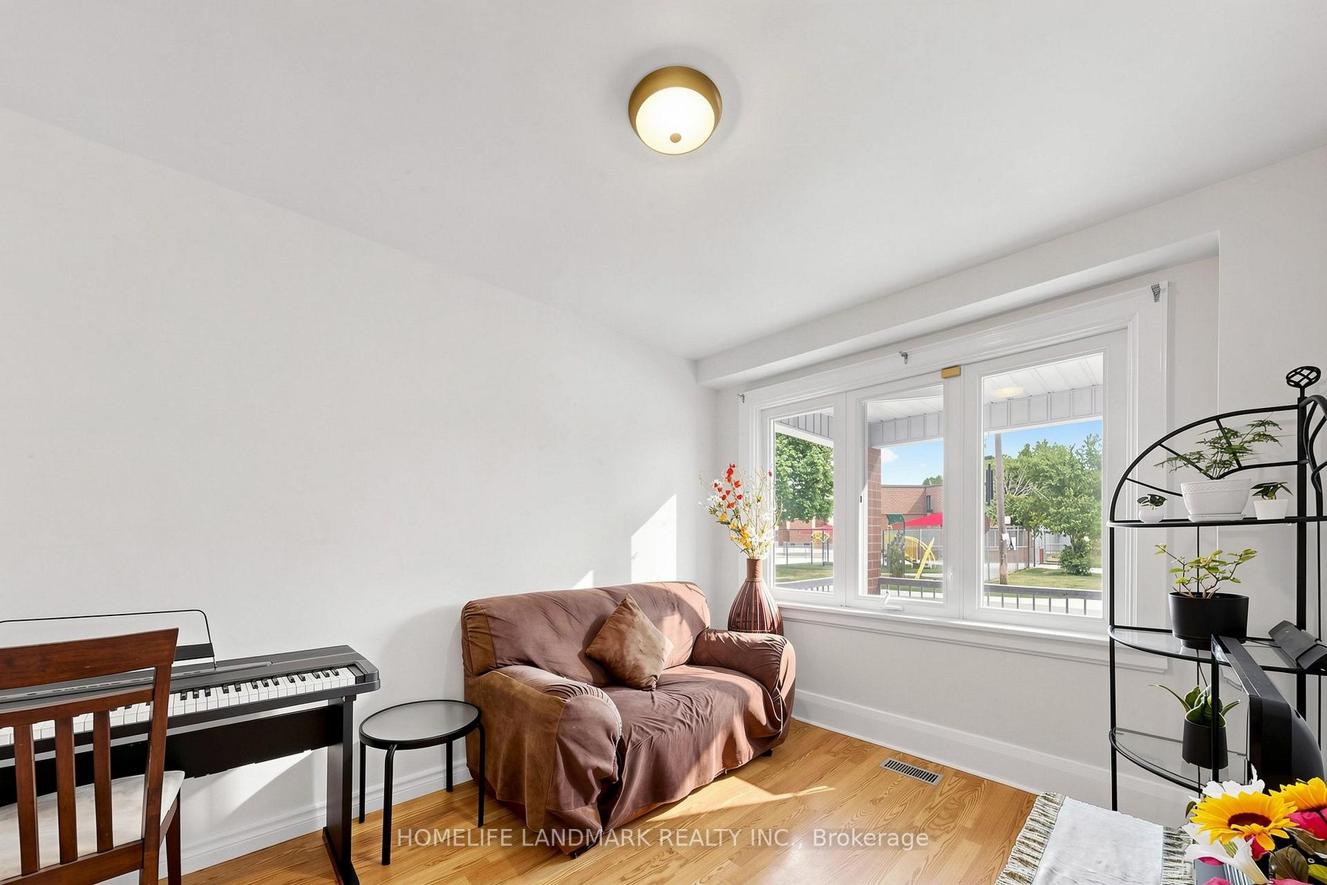 Photo 7 of 484 Glenholme Avenue, Toronto, Oakwood Village — HOMEH