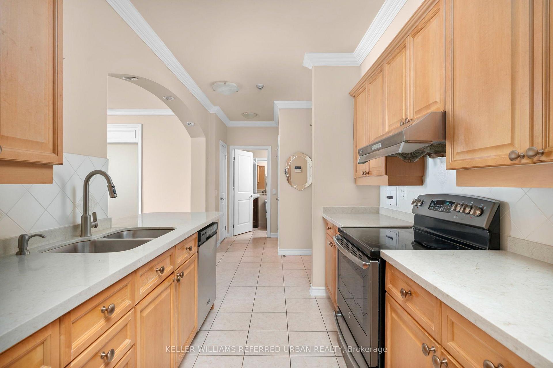 Photo 12 of Unit 212, 9519 Keele Street, Vaughan, Maple — HOMEH