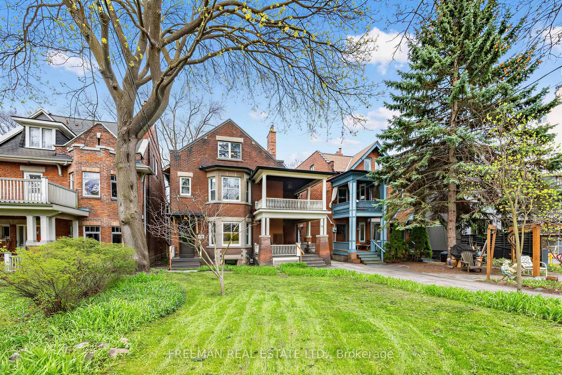 Photo 2 of 129 Indian Road, Toronto, High Park-Swansea — HOMEH