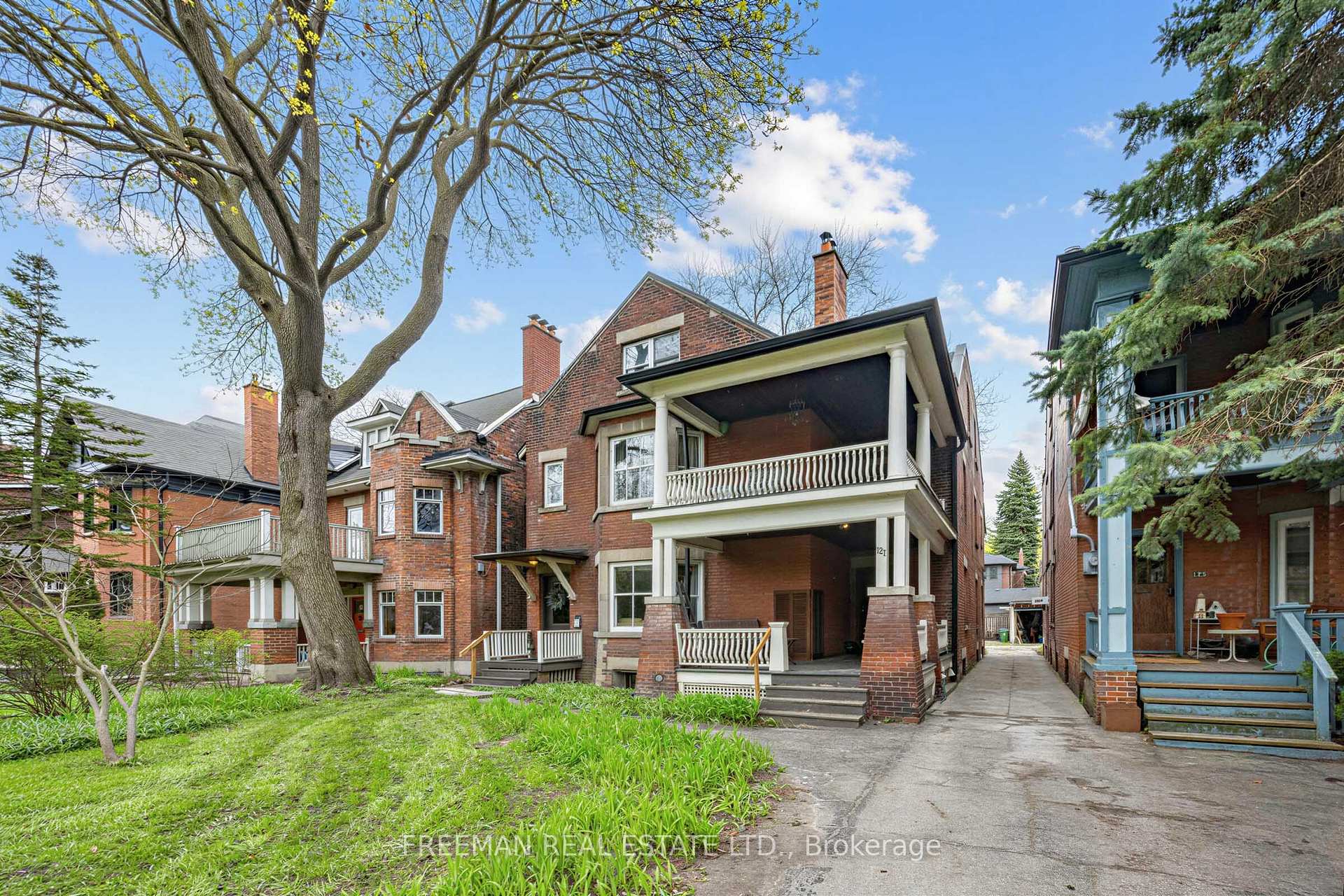 Photo 4 of 129 Indian Road, Toronto, High Park-Swansea — HOMEH