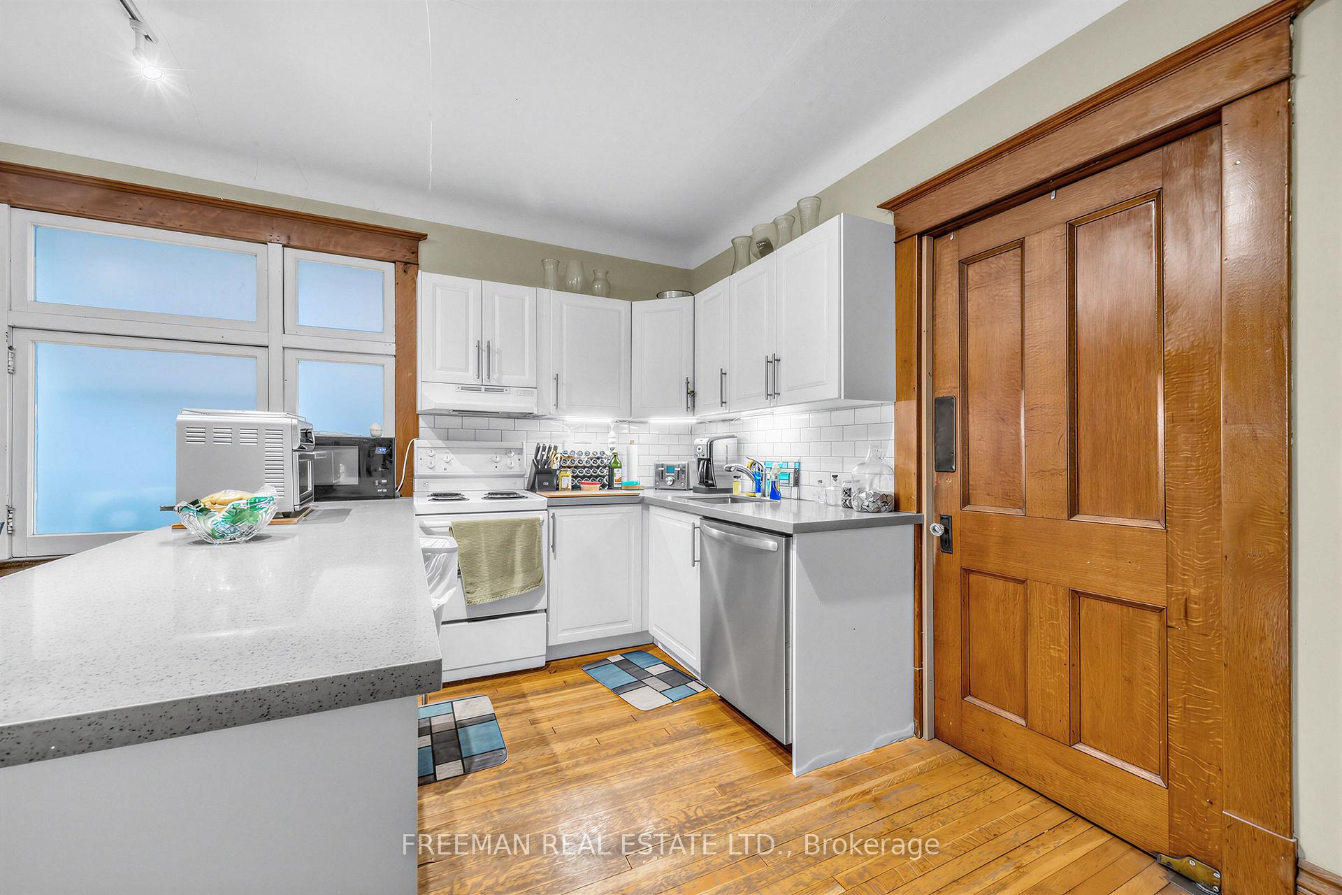 Photo 15 of 129 Indian Road, Toronto, High Park-Swansea — HOMEH