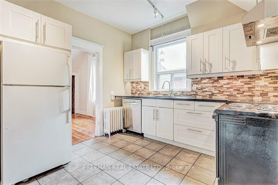 Photo 20 of 129 Indian Road, Toronto, High Park-Swansea — HOMEH