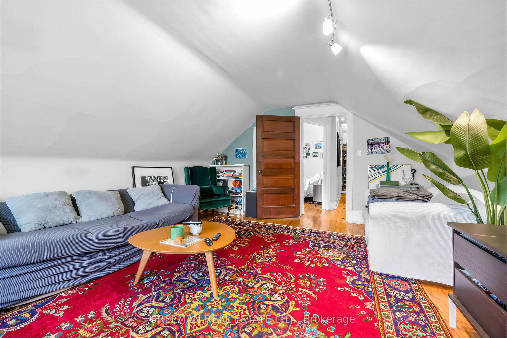 Photo 22 of 129 Indian Road, Toronto, High Park-Swansea — HOMEH