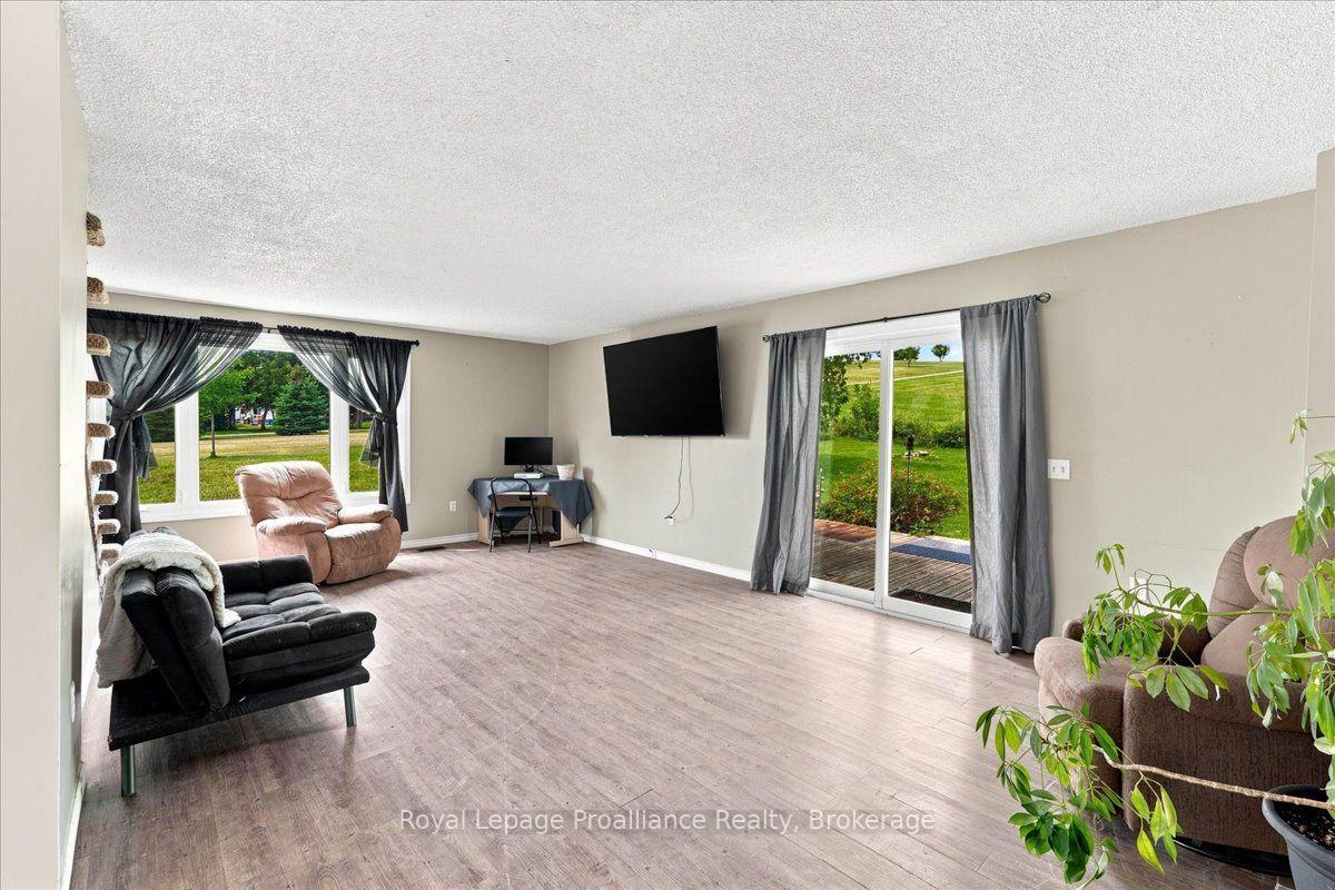 Photo 13 of 1080 Smith Street, Quinte West, Murray Ward — HOMEH