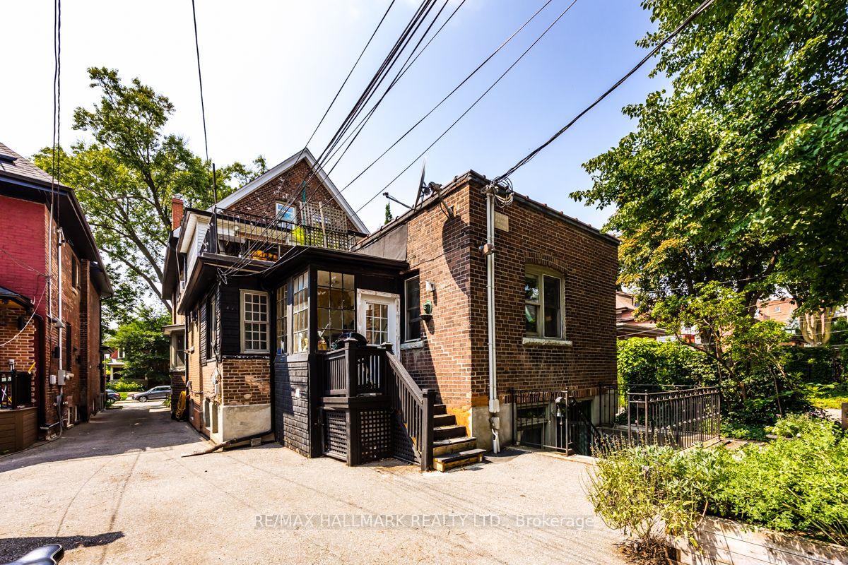Photo 16 of Unit Back, 321 Palmerston Boulevard, Toronto, Palmerston-Little Italy — HOMEH