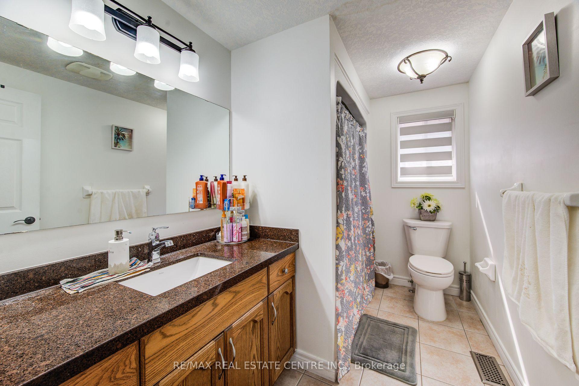Photo 31 of 16 Paulstown Crescent, Guelph, Clairfields/Hanlon Business Park — HOMEH
