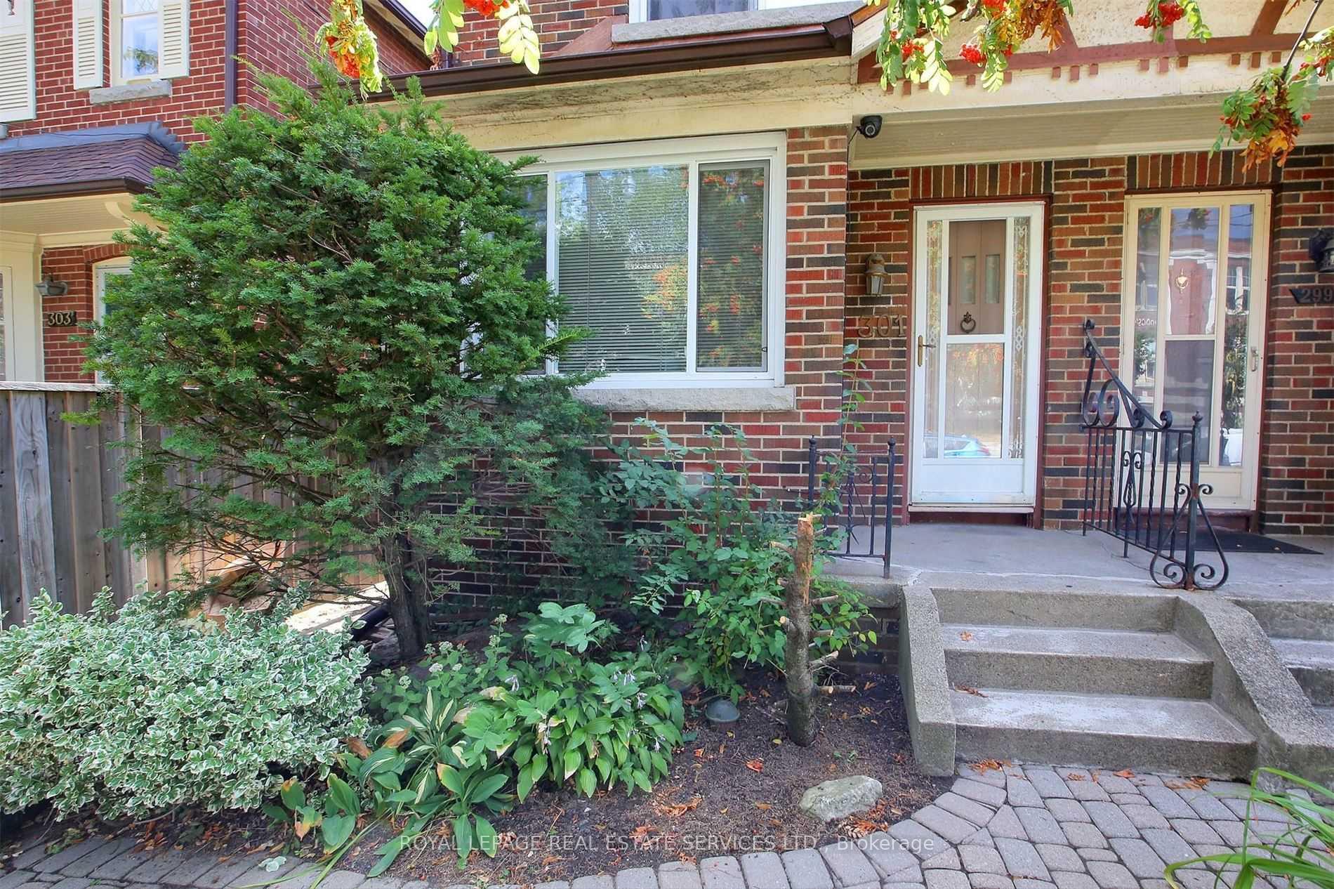 Photo 1 of 301 Davisville Avenue, Toronto, Mount Pleasant East — HOMEH