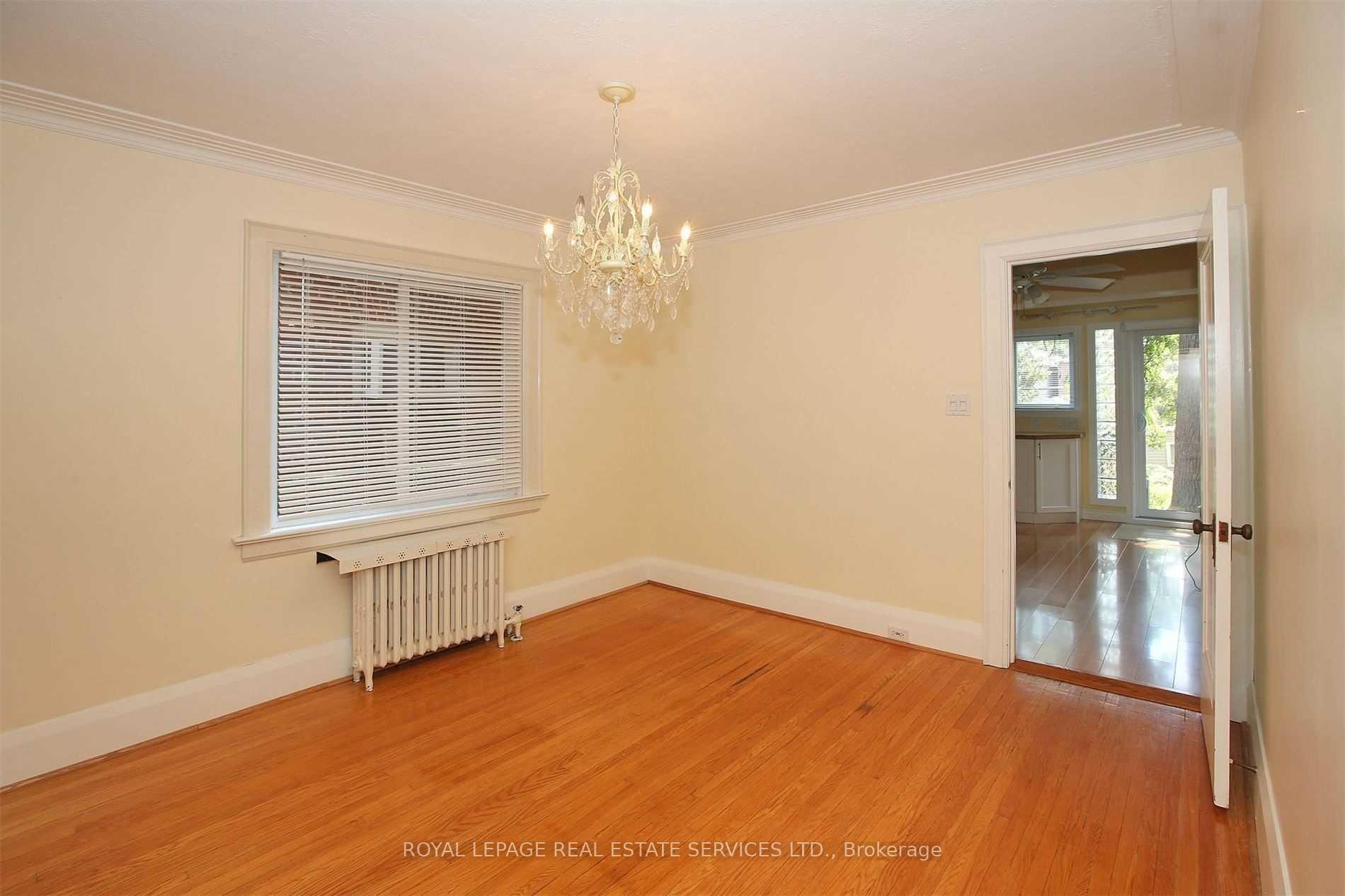 Photo 9 of 301 Davisville Avenue, Toronto, Mount Pleasant East — HOMEH