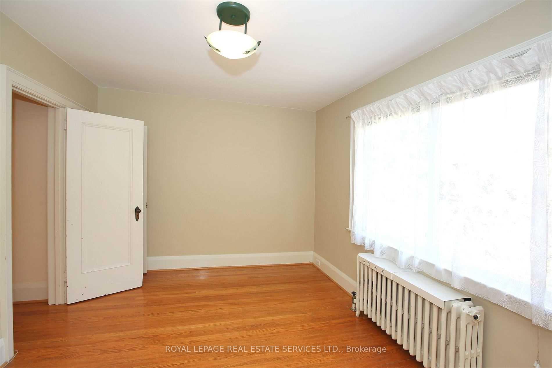 Photo 25 of 301 Davisville Avenue, Toronto, Mount Pleasant East — HOMEH