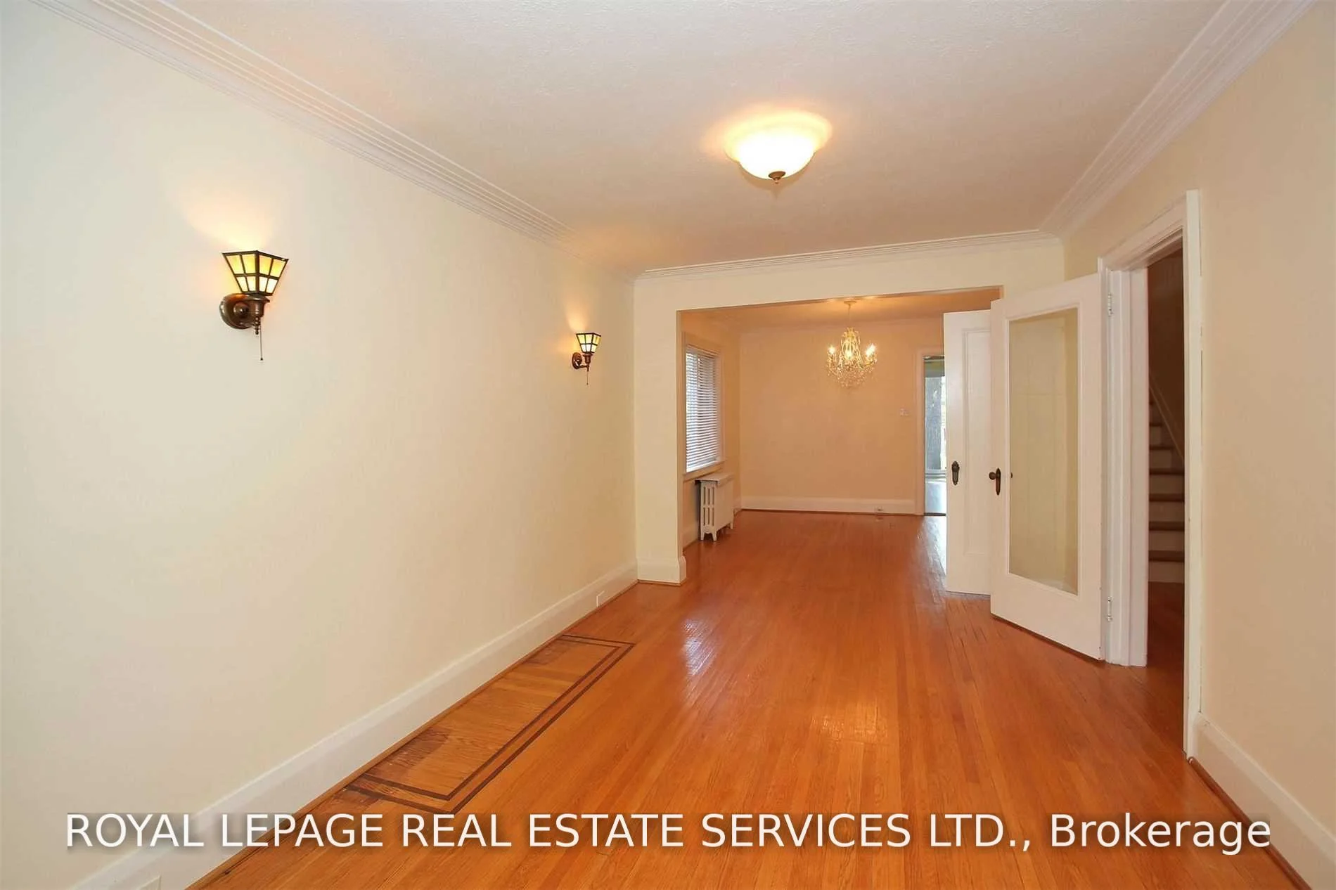 Photo 10 of 301 Davisville Avenue, Toronto, Mount Pleasant East — HOMEH