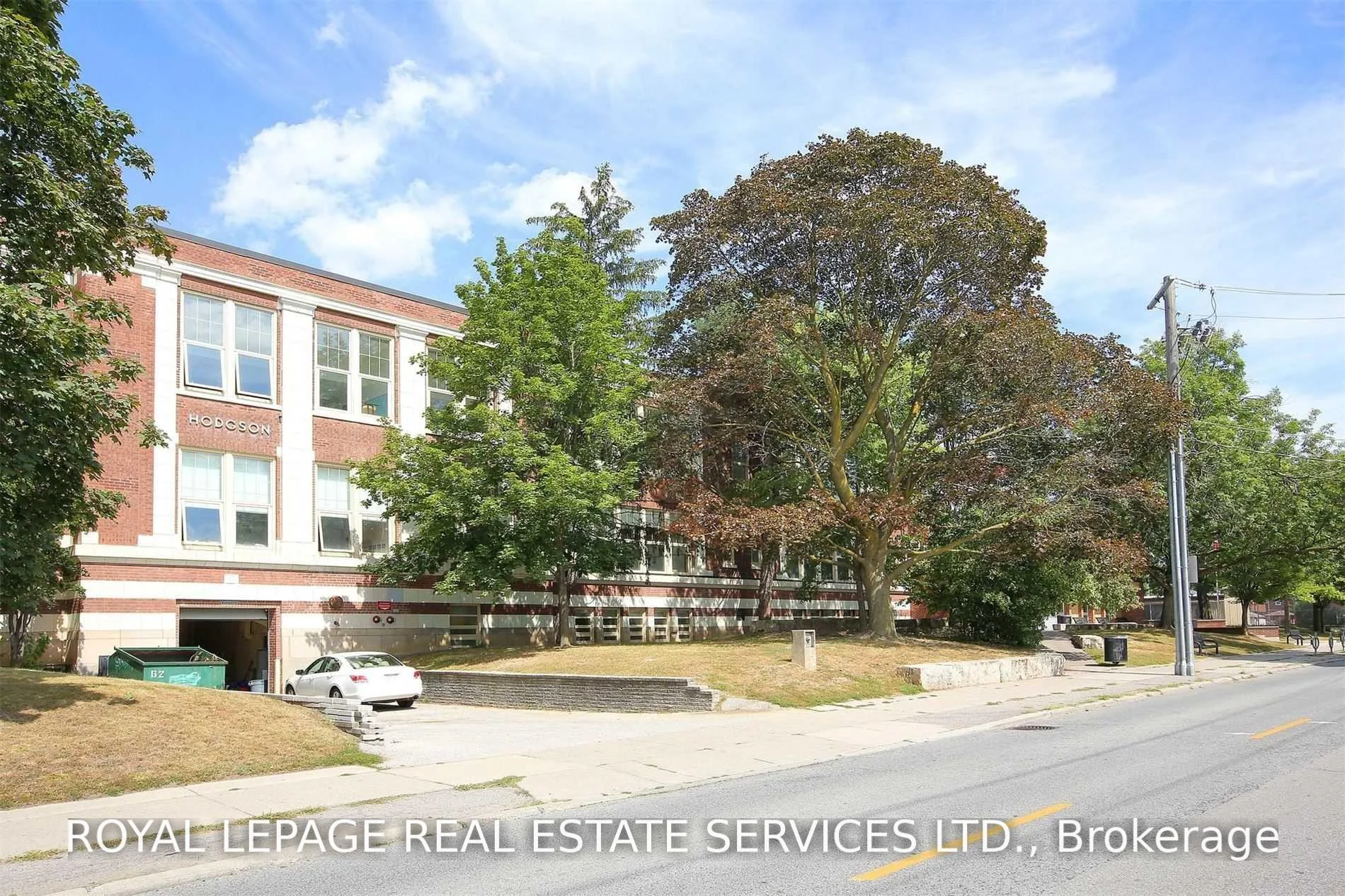 Photo 43 of 301 Davisville Avenue, Toronto, Mount Pleasant East — HOMEH