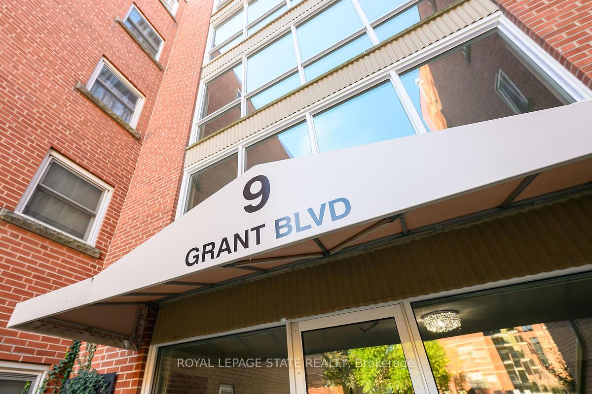 Photo 3 of Unit 107, 9 Grant Boulevard, Hamilton, Dundas — HOMEH