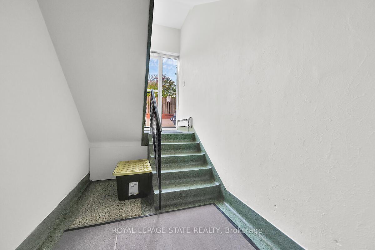 Photo 31 of Unit 107, 9 Grant Boulevard, Hamilton, Dundas — HOMEH