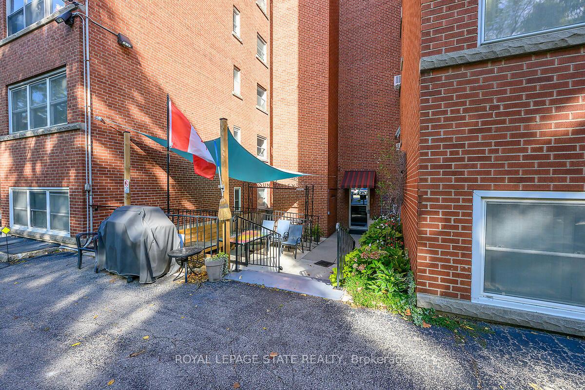 Photo 33 of Unit 107, 9 Grant Boulevard, Hamilton, Dundas — HOMEH