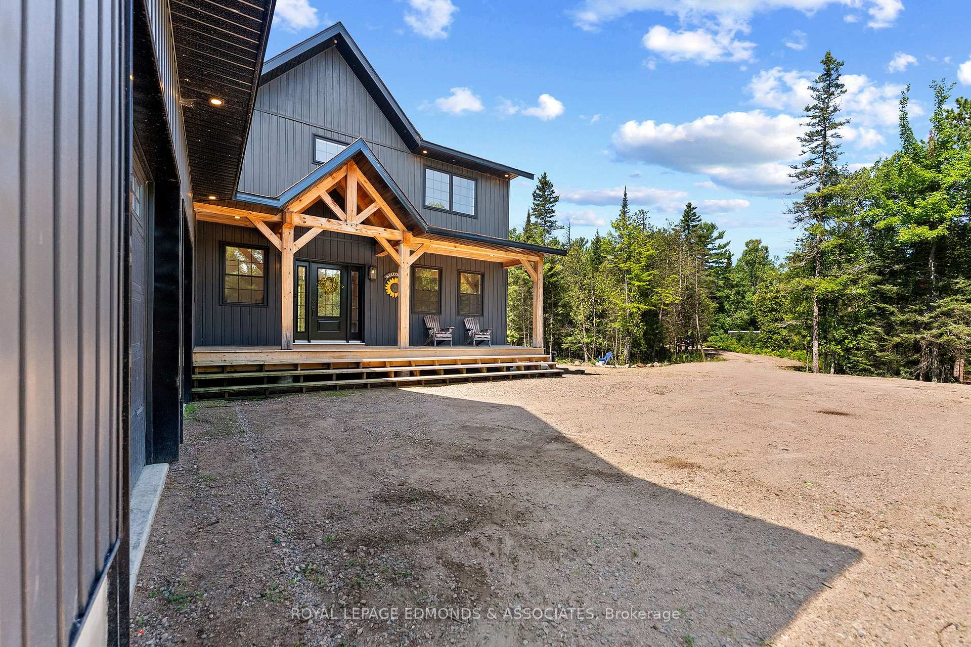 Photo 7 of 300 Forest Park Road, Laurentian Valley, Laurentian Valley — HOMEH