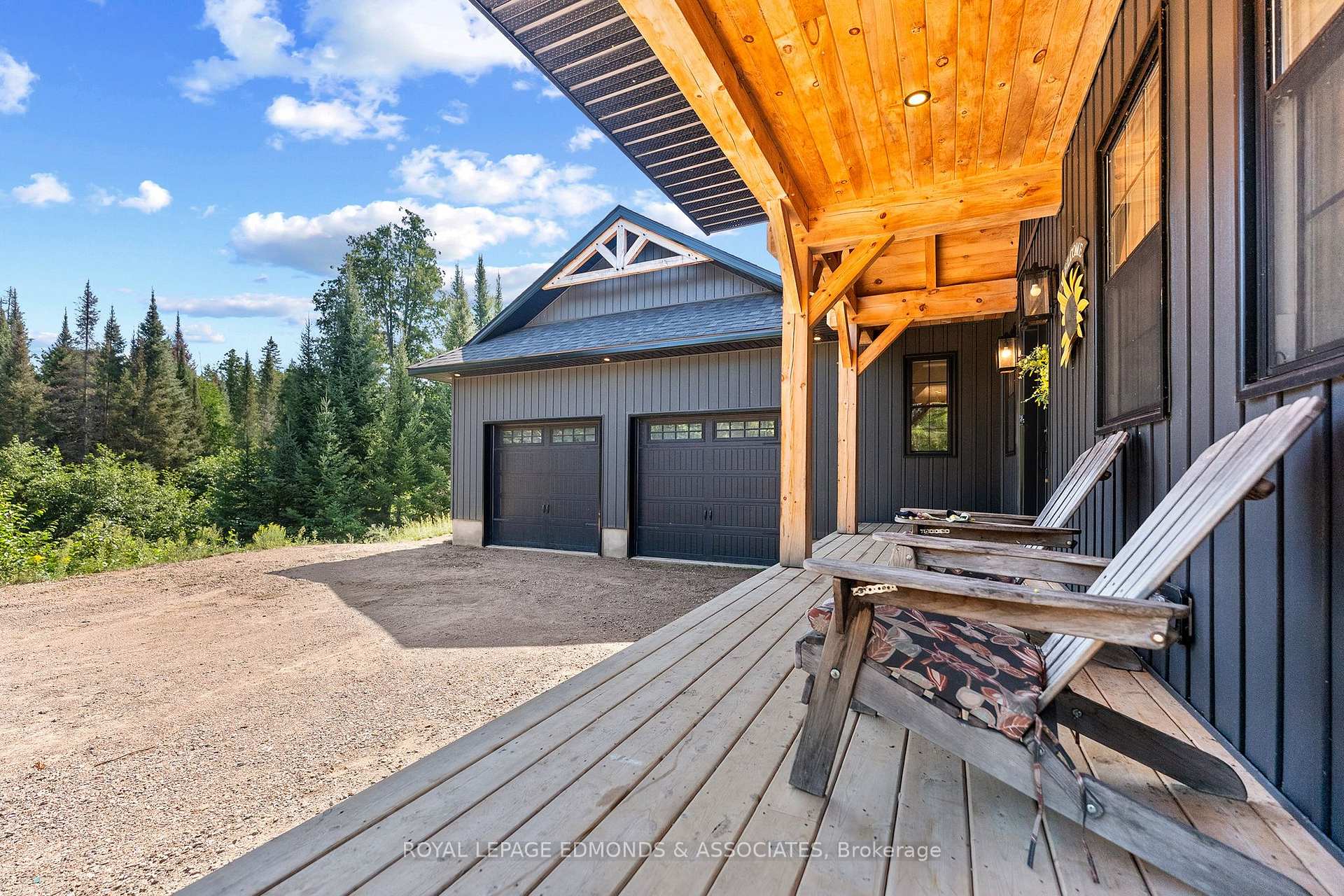 Photo 8 of 300 Forest Park Road, Laurentian Valley, Laurentian Valley — HOMEH