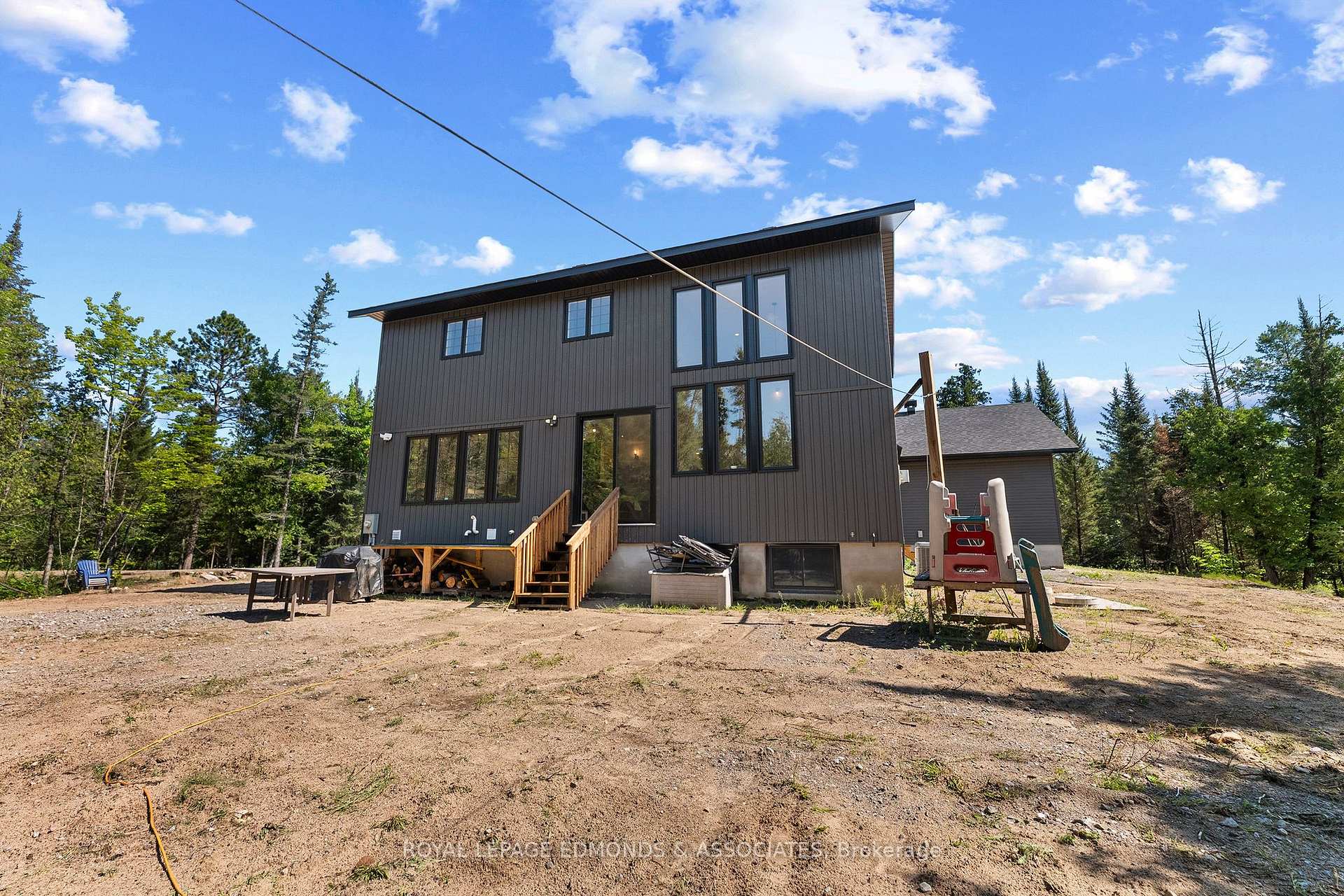 Photo 40 of 300 Forest Park Road, Laurentian Valley, Laurentian Valley — HOMEH