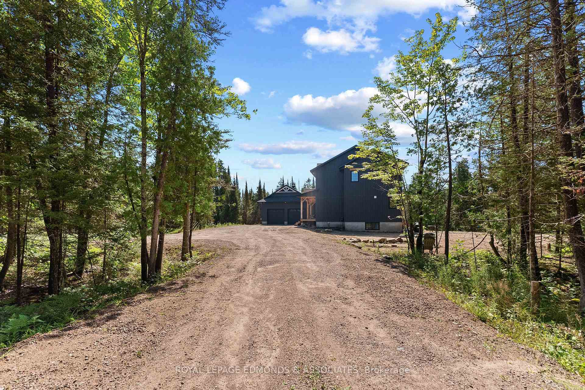 Photo 45 of 300 Forest Park Road, Laurentian Valley, Laurentian Valley — HOMEH