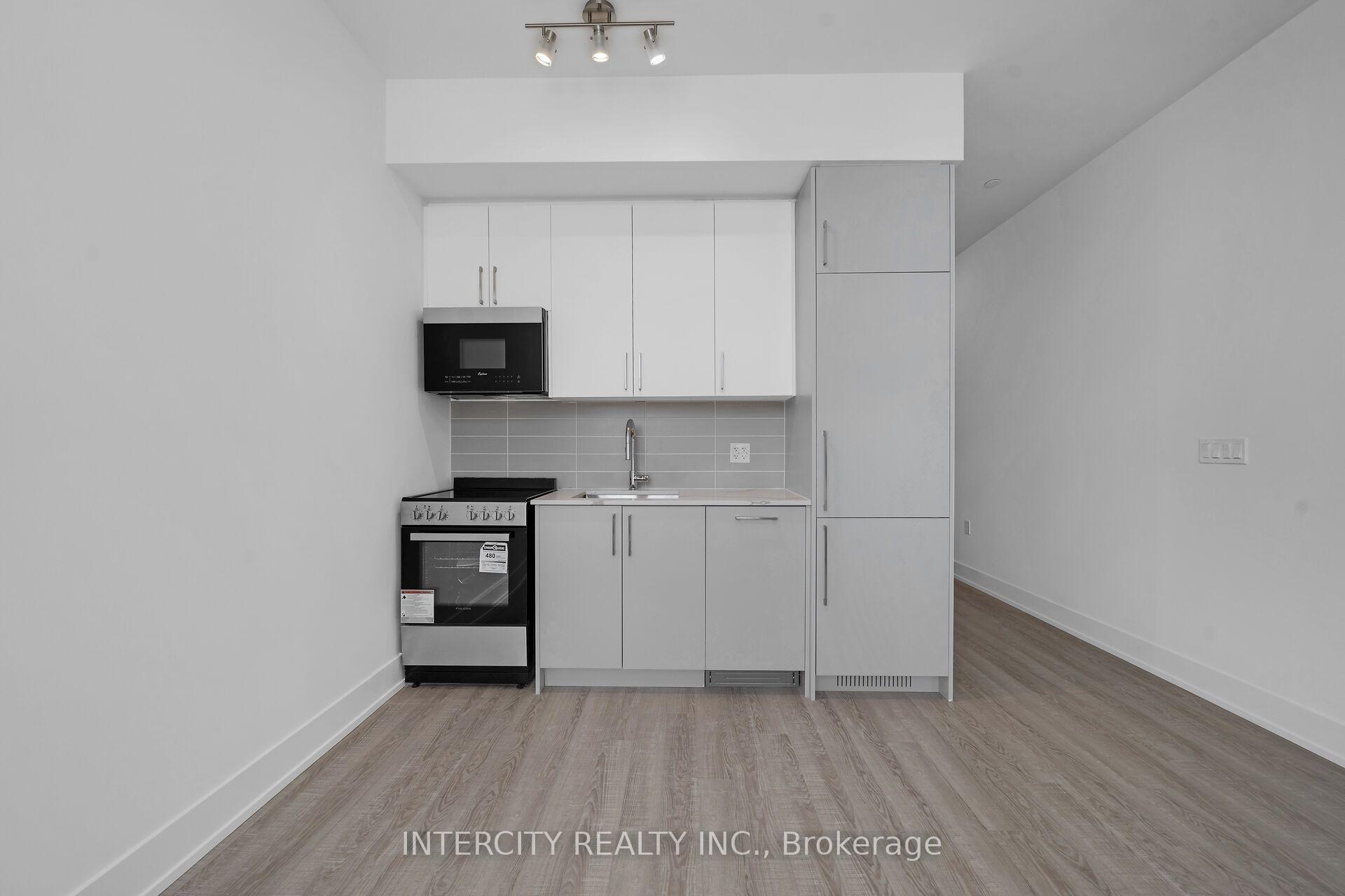 Photo 13 of Unit 110, 2075 King Road, King, King City — HOMEH