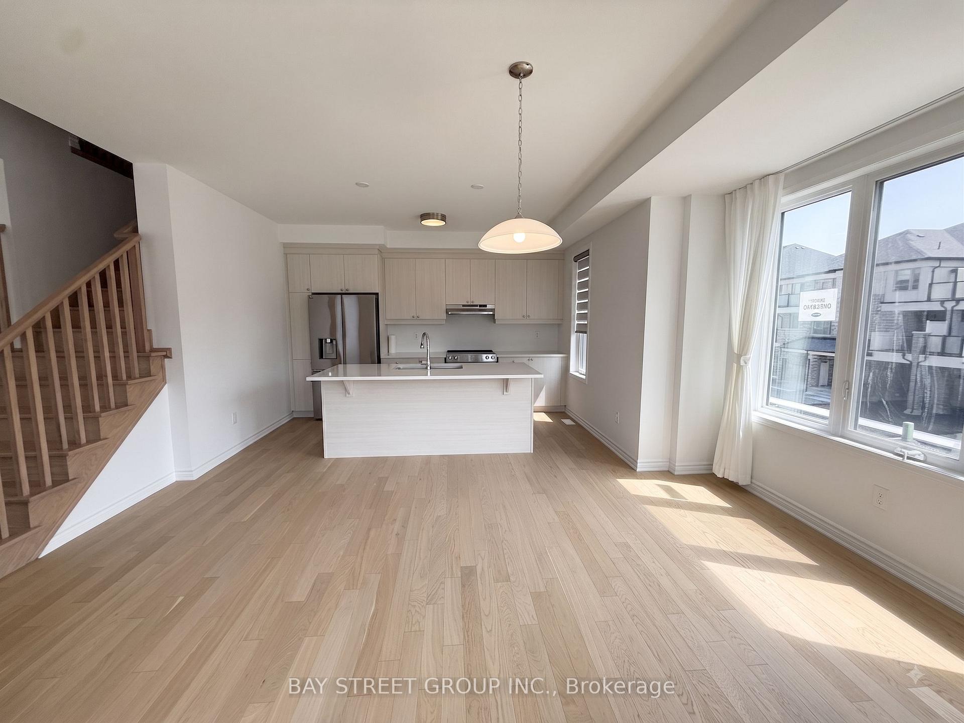 Photo 6 of 106 Avani Avenue, Markham, Rural Markham — HOMEH
