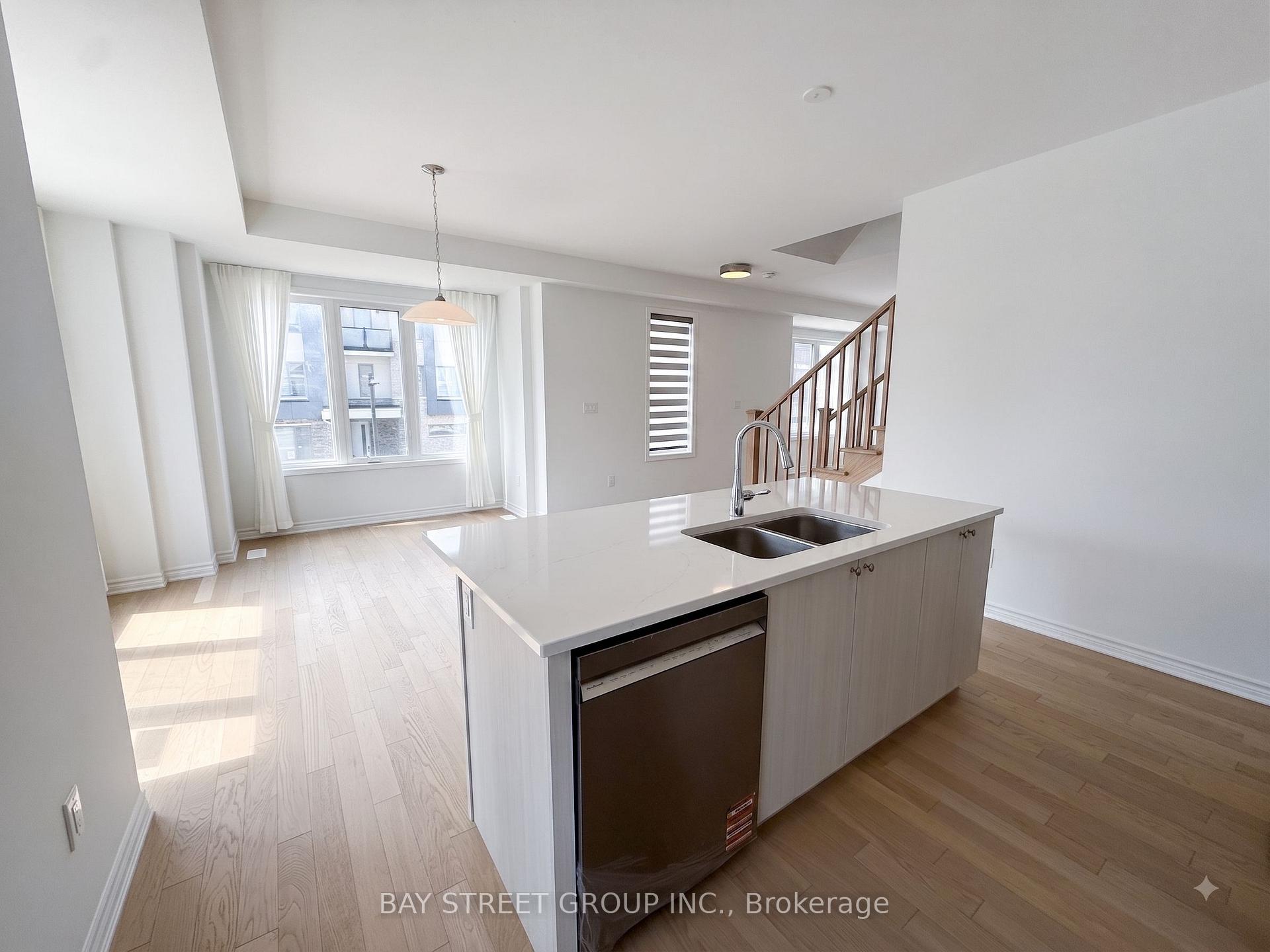 Photo 8 of 106 Avani Avenue, Markham, Rural Markham — HOMEH