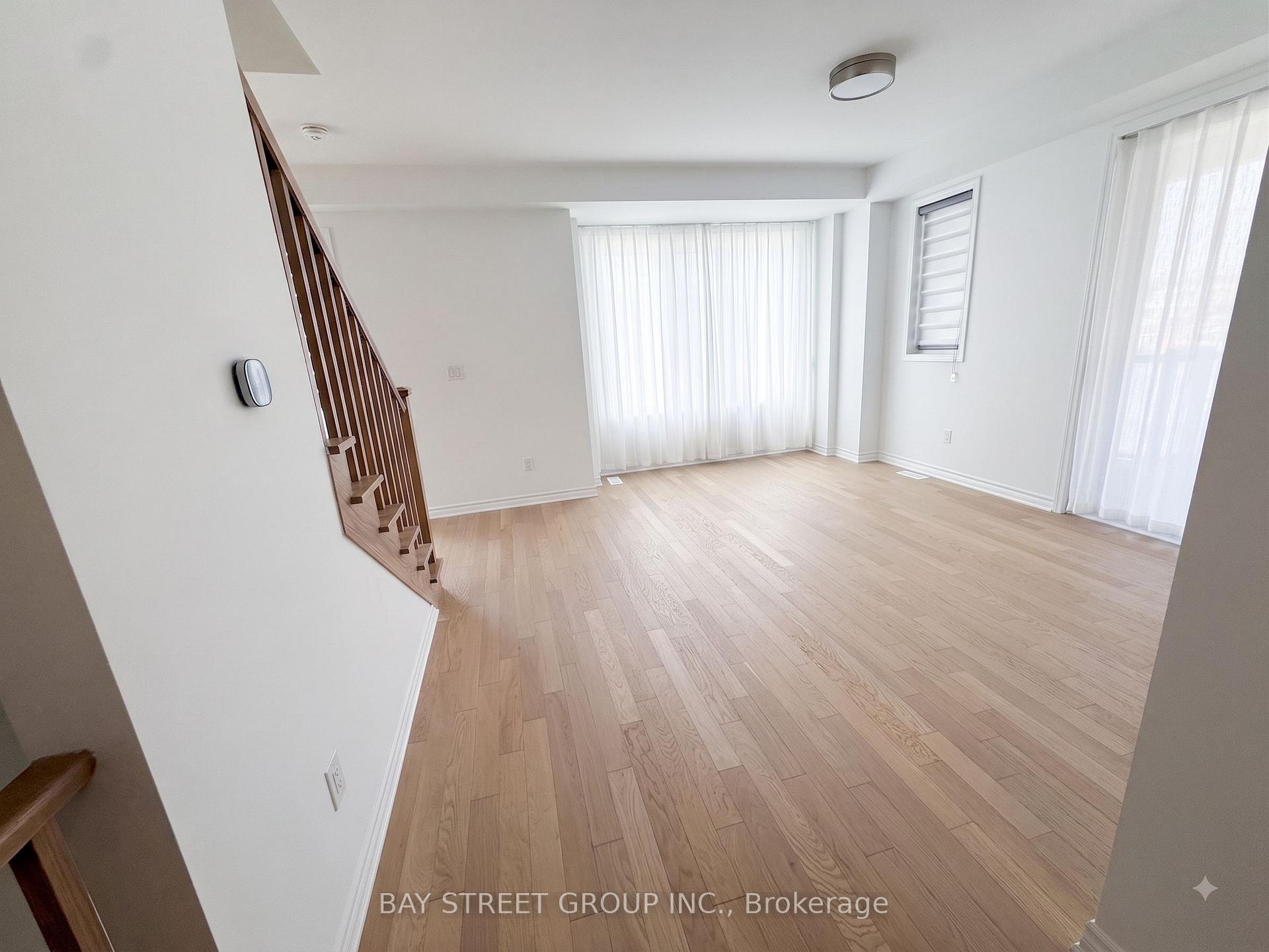 Photo 11 of 106 Avani Avenue, Markham, Rural Markham — HOMEH