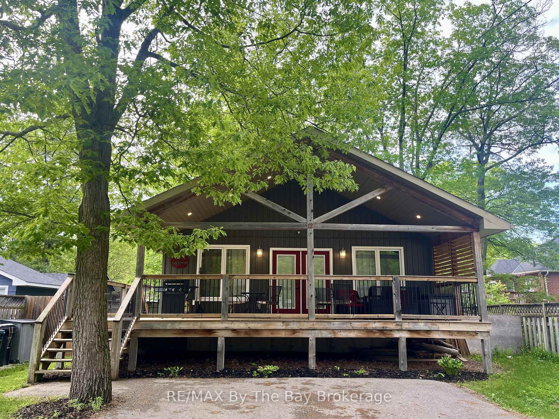 Photo 9 of 12 5th Lane, Wasaga Beach — HOMEH