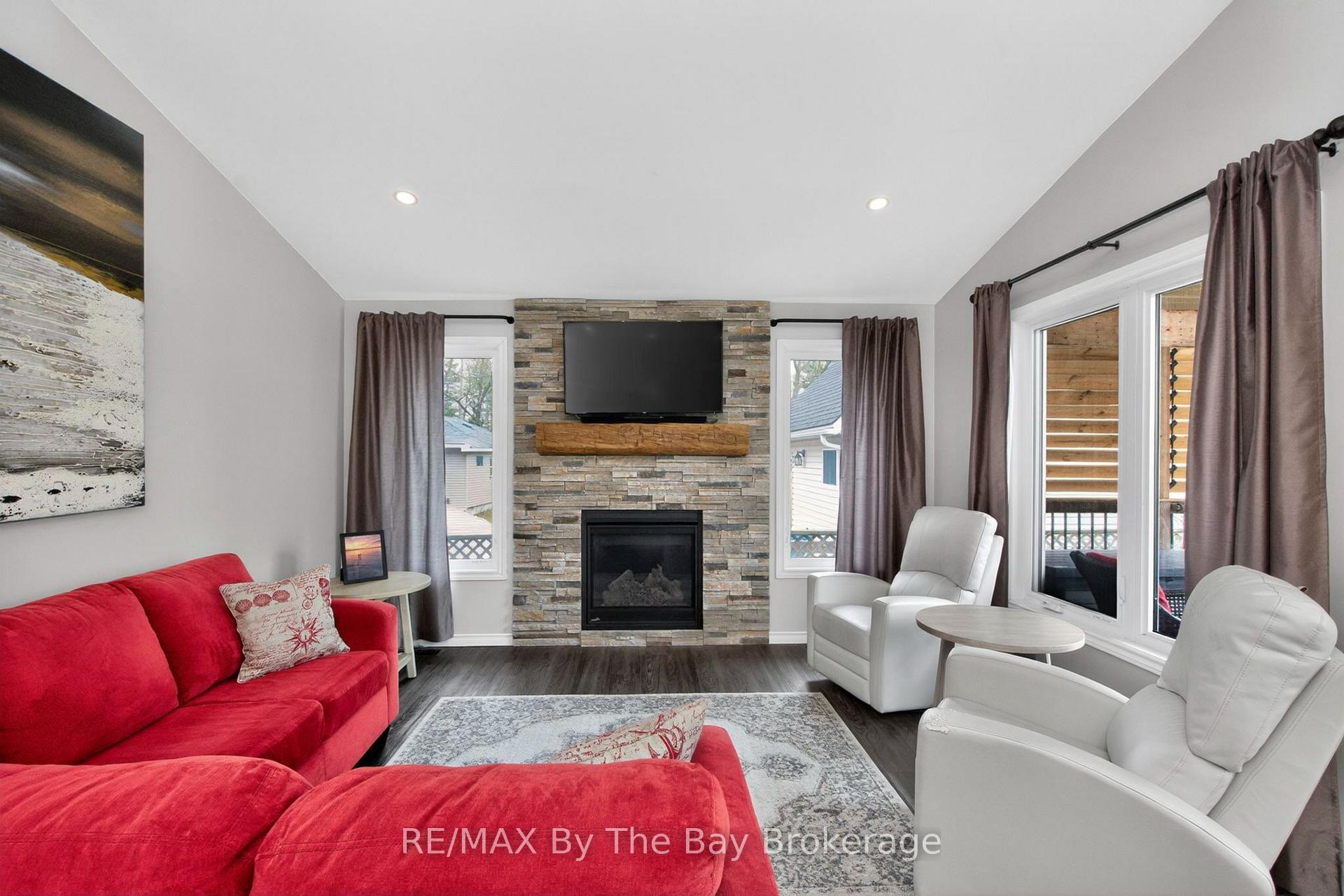 Photo 28 of 12 5th Lane, Wasaga Beach — HOMEH