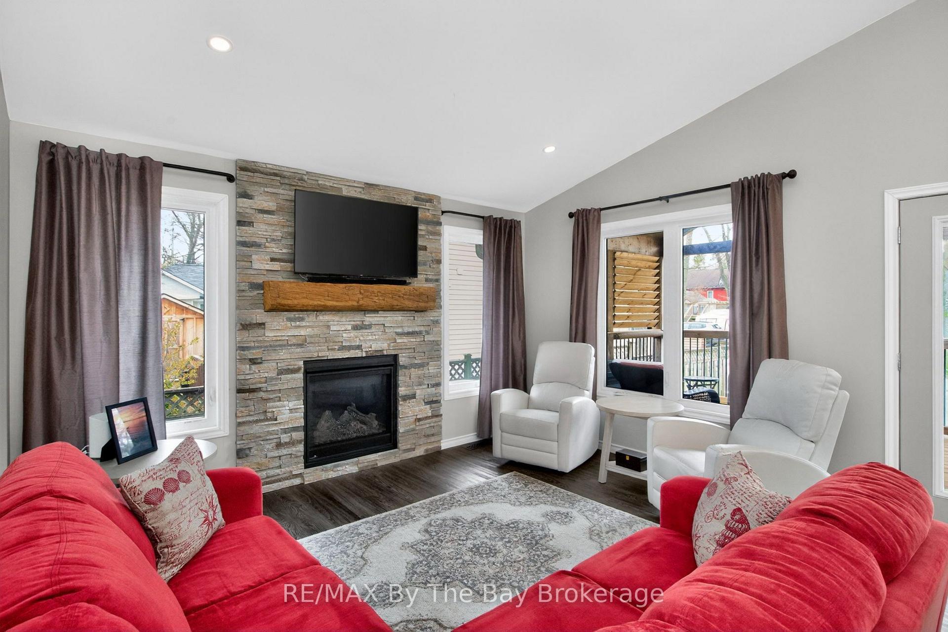 Photo 29 of 12 5th Lane, Wasaga Beach — HOMEH
