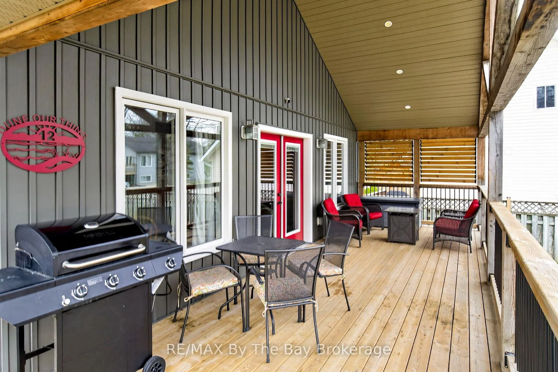 Photo 10 of 12 5th Lane, Wasaga Beach — HOMEH